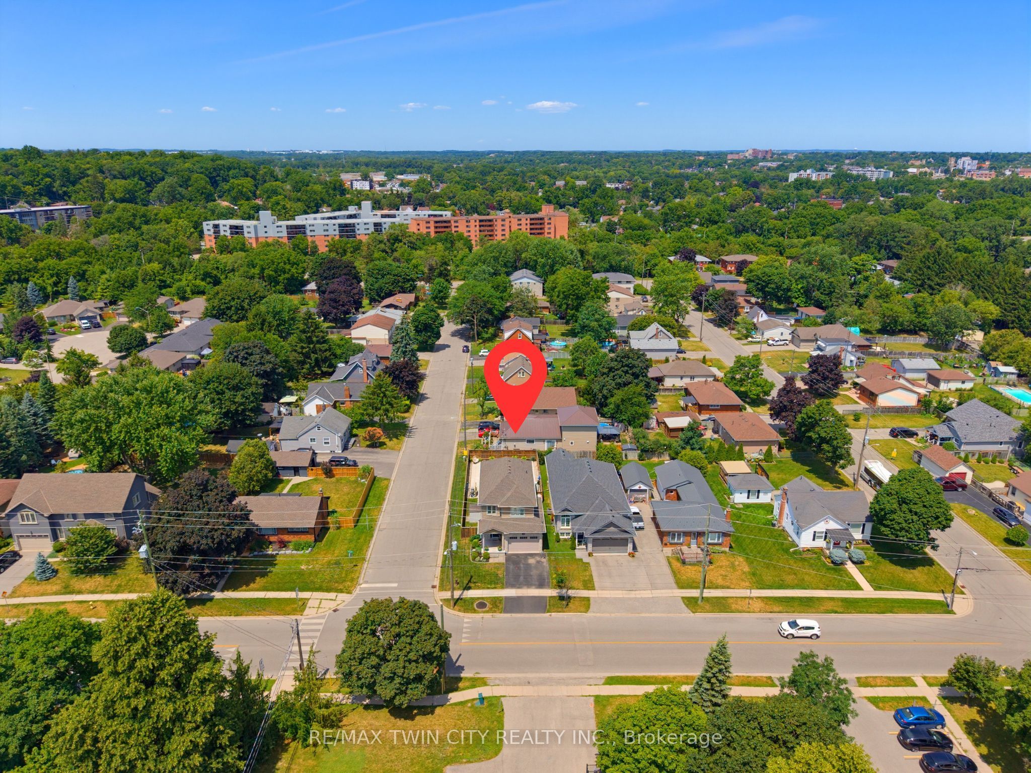 63 Clench Avenue A, Brantford, ON N3T 1B9 photo 2