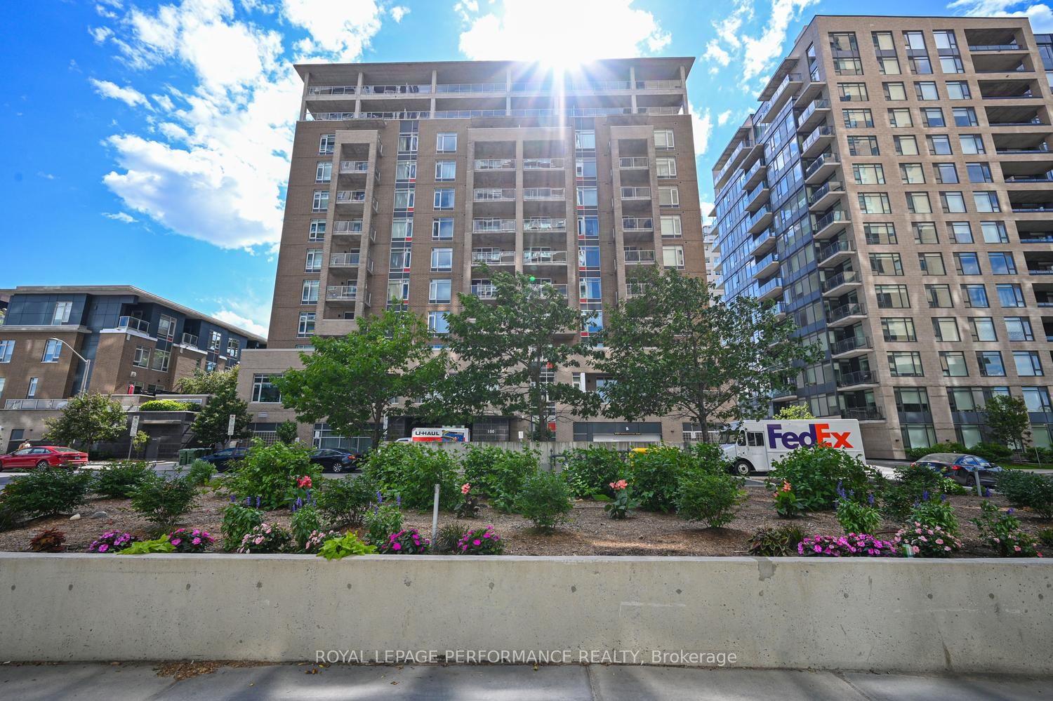 100 Champagne Avenue S 903, Dows Lake - Civic Hospital and Area, ON K1S 4P4