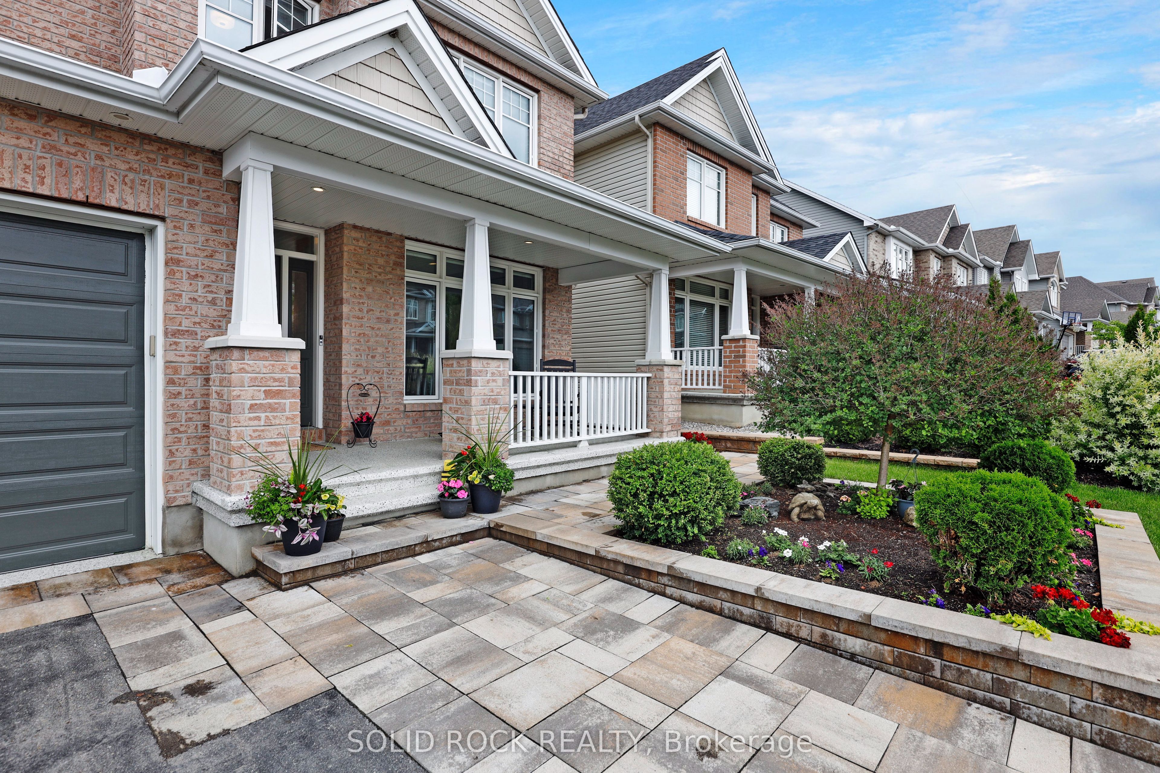 703 Mashkig Avenue, Orleans - Cumberland and Area, ON K4A 0Y7 photo 2
