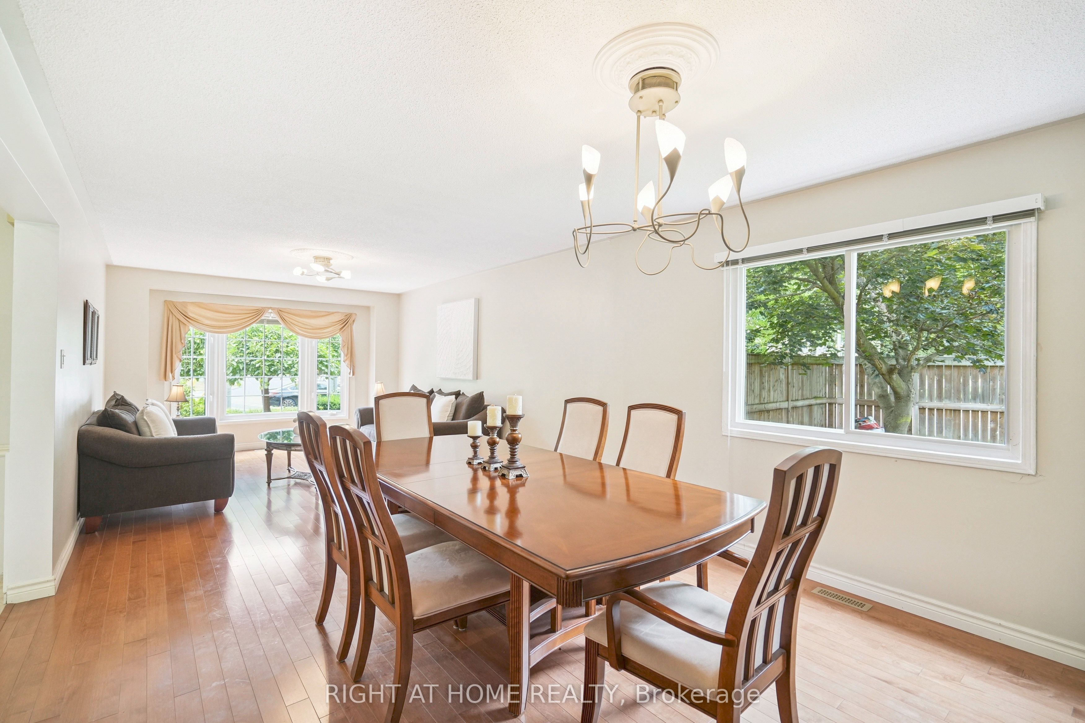 309 Amberly Boulevard, Hamilton, ON L9G 4B6 photo 5