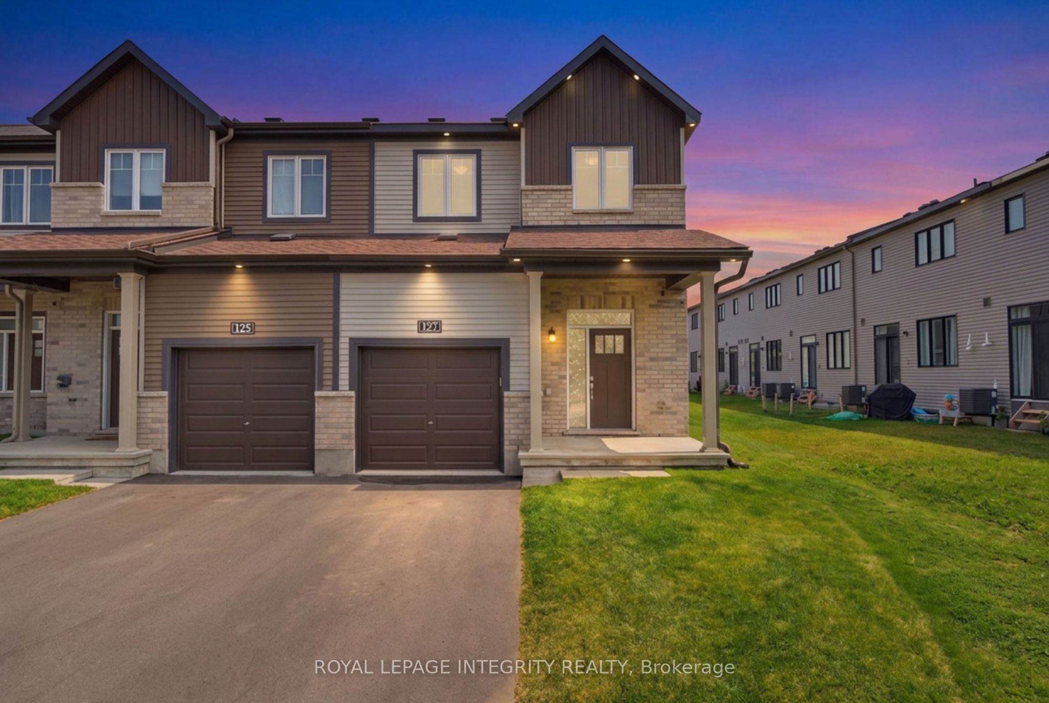 127 Chakra Street, Barrhaven, ON K2J 6Z3 photo 2