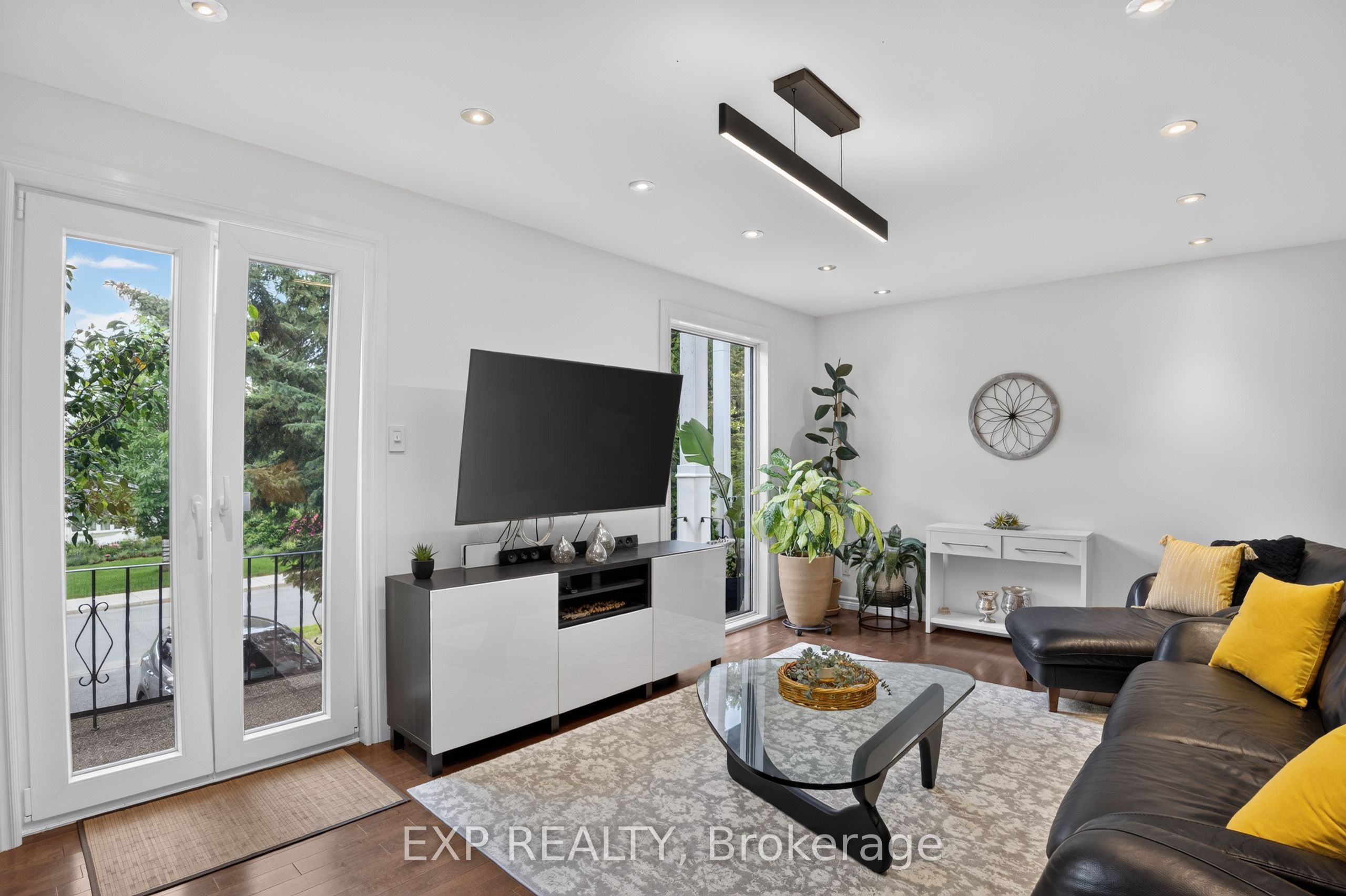 2490 Regina Street, Britannia - Lincoln Heights and Area, ON K2B 6X5 photo 4