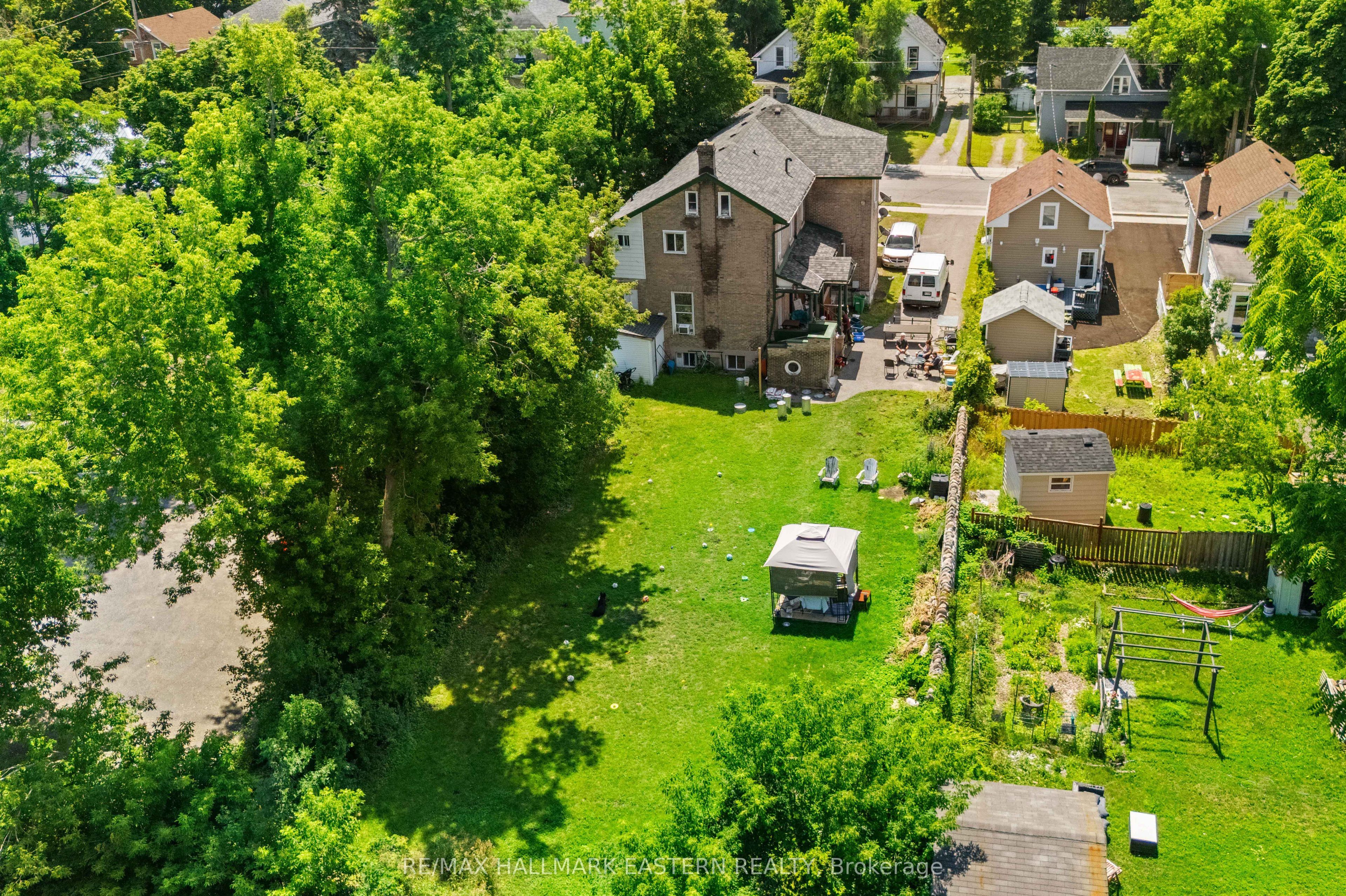 220 Dublin Street, Peterborough, ON K9H 3B7 photo 3