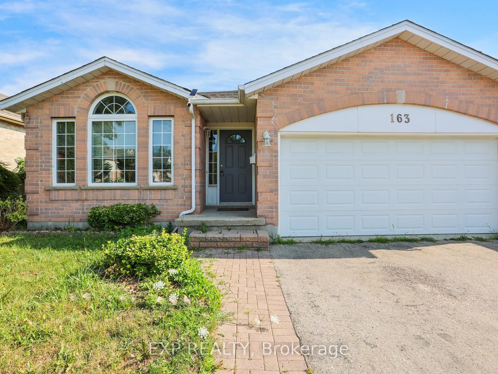 163 Daimler Drive, Kitchener, ON N2A 4C7 photo 2