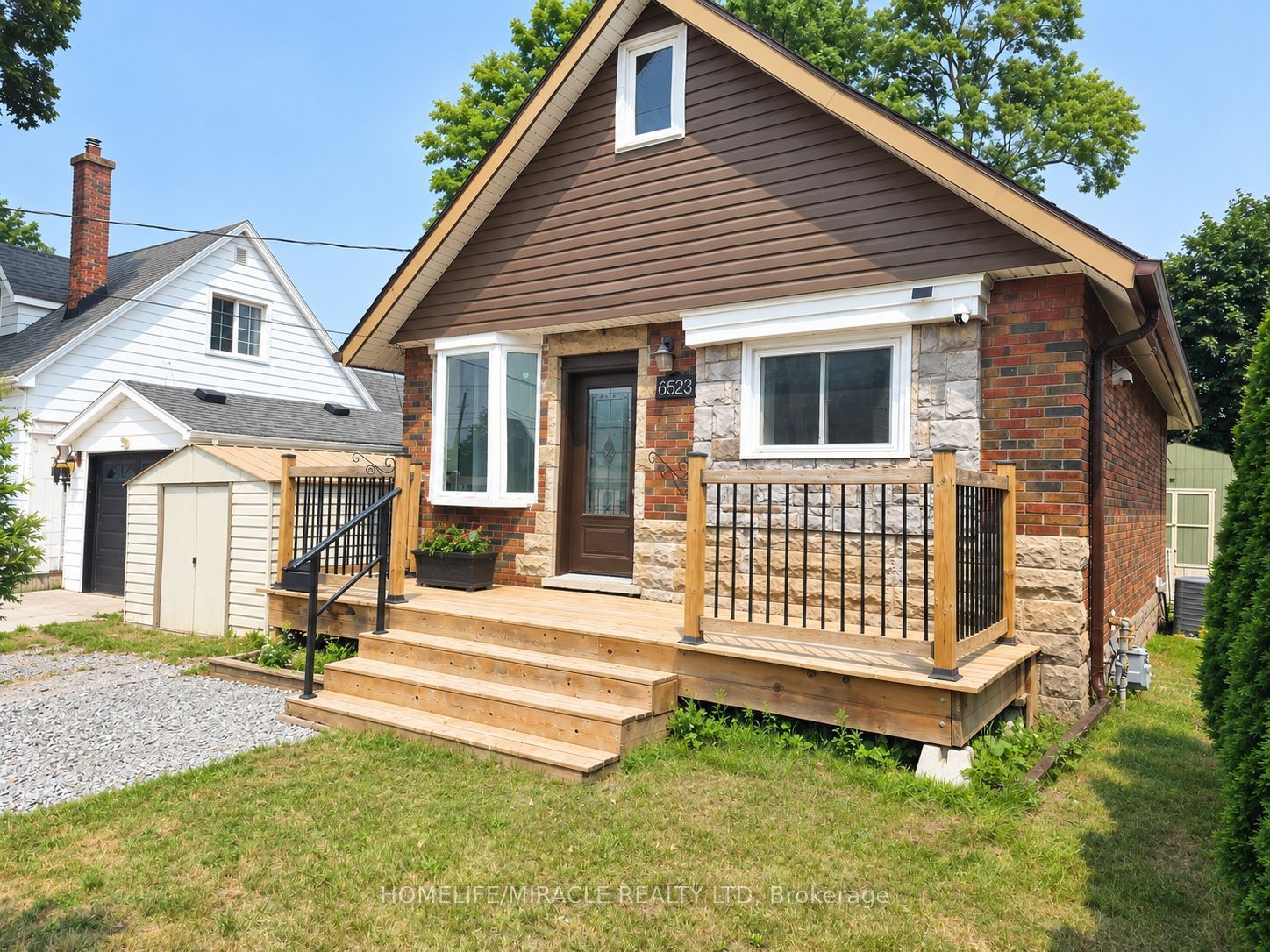 6523 Barker Street Main, Niagara Falls, ON L2G 1Y6 photo 3