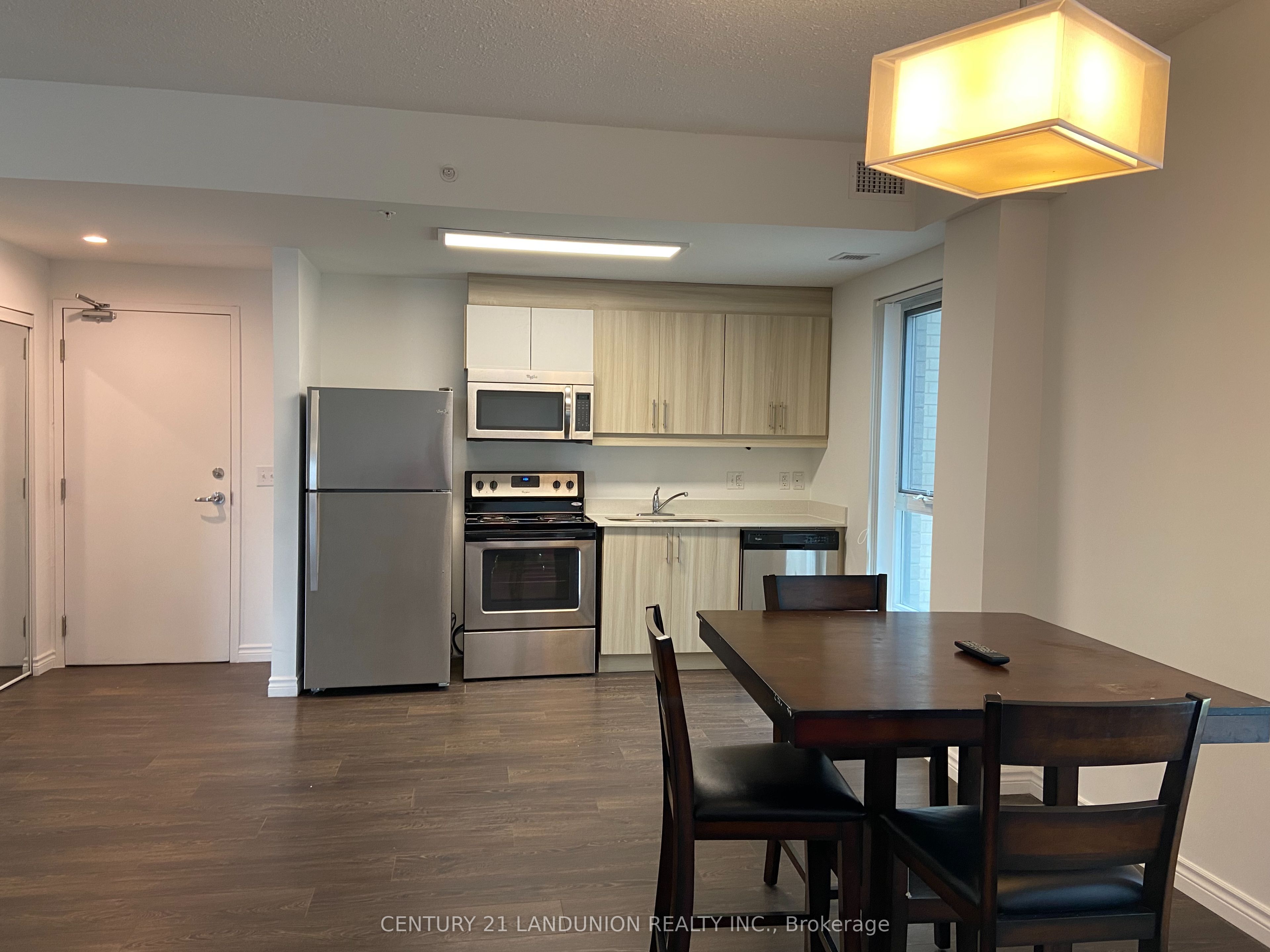 158 King Street N #1004, Waterloo, ON N2J 2Y2 photo 2
