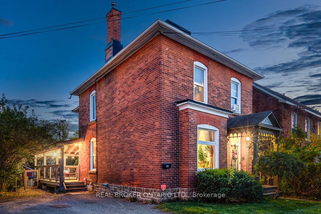 88 Moore Street, Carleton Place, ON K7C 2R2 photo 3