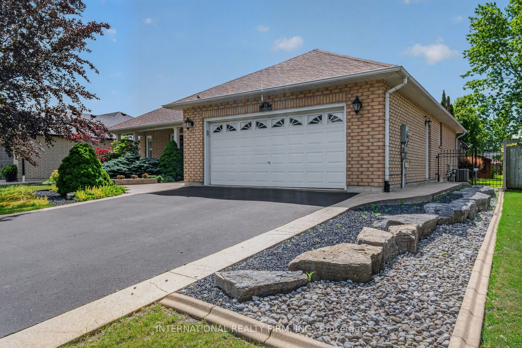 18 Sea Breeze Drive, Norfolk, ON N0A 1N7 photo 2