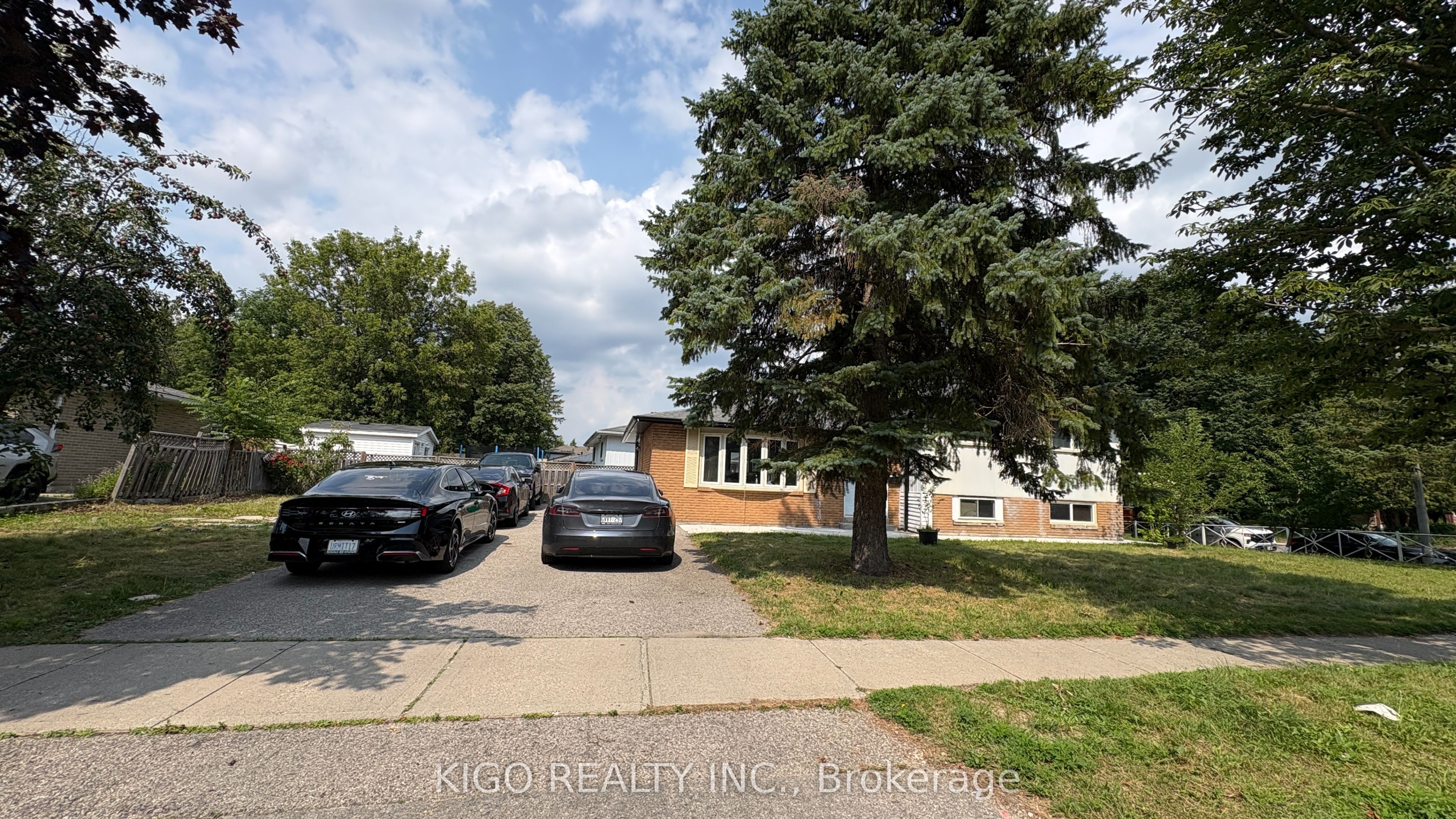 4 Markwood Drive Lower, Kitchener, ON N2M 2H4