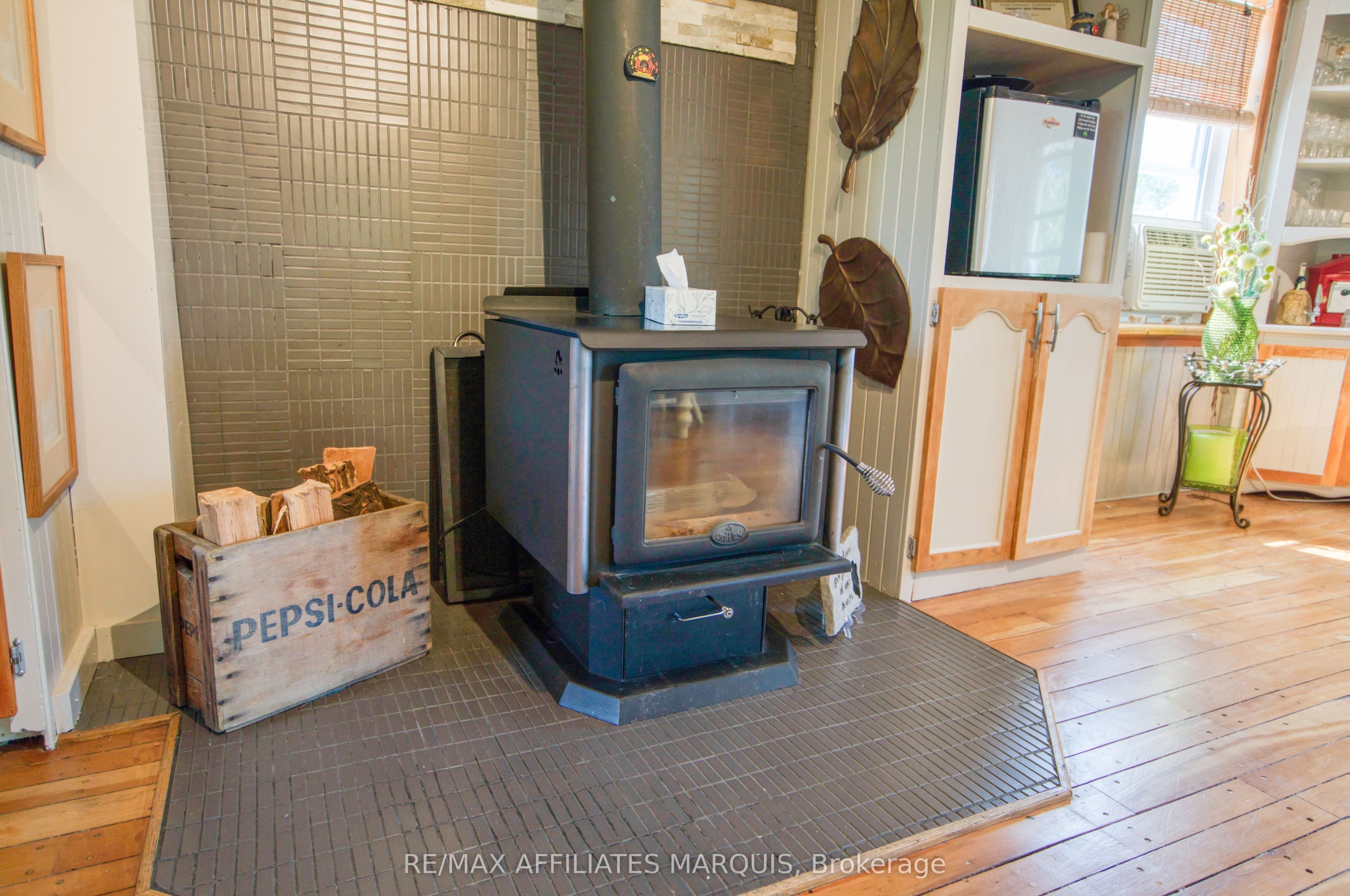 531 Little Crosby Lake Road, Rideau Lakes, ON K0G 1X0 photo 4
