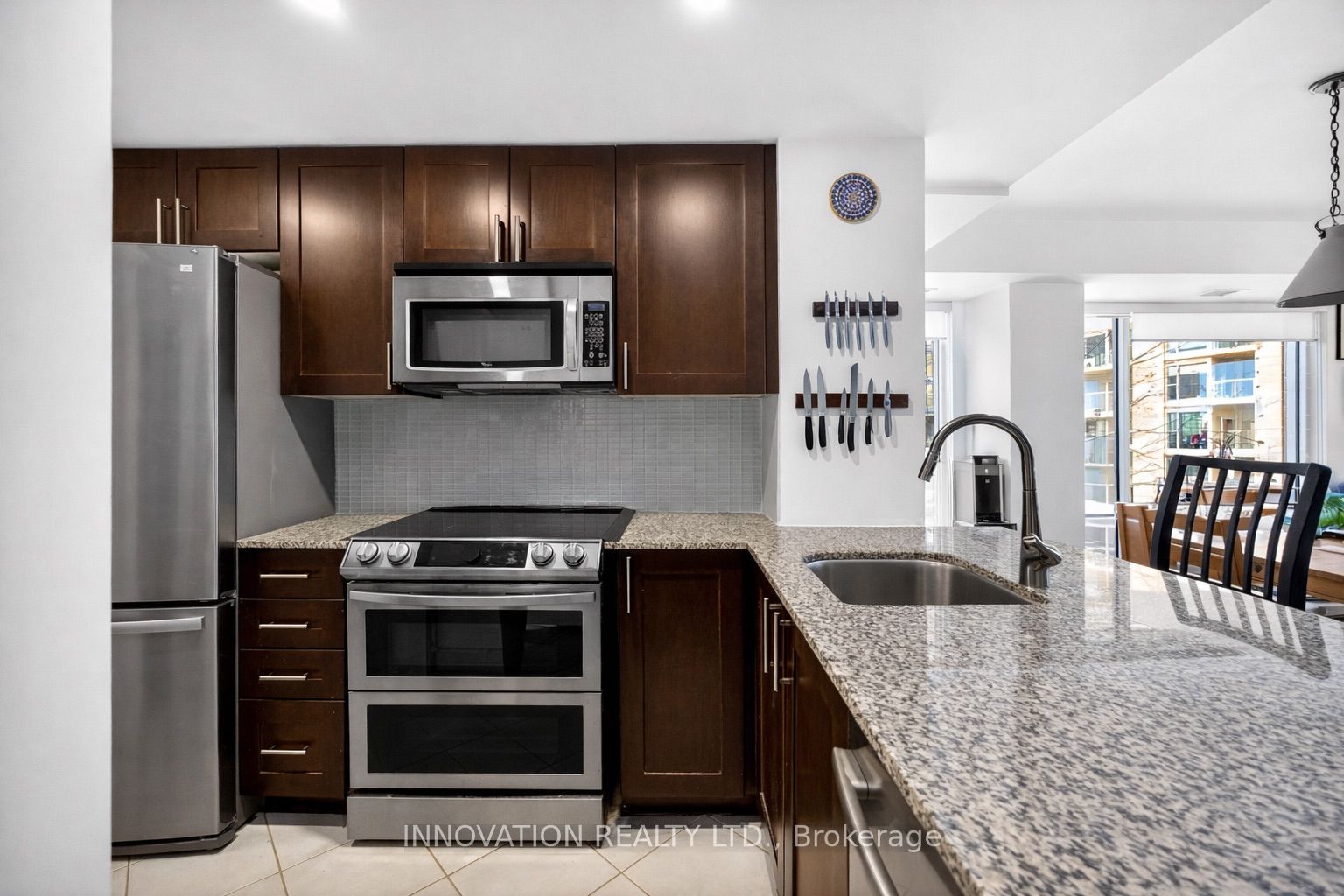 250 Lett Street 301, West Centre Town, ON K1R 0A8 photo 4
