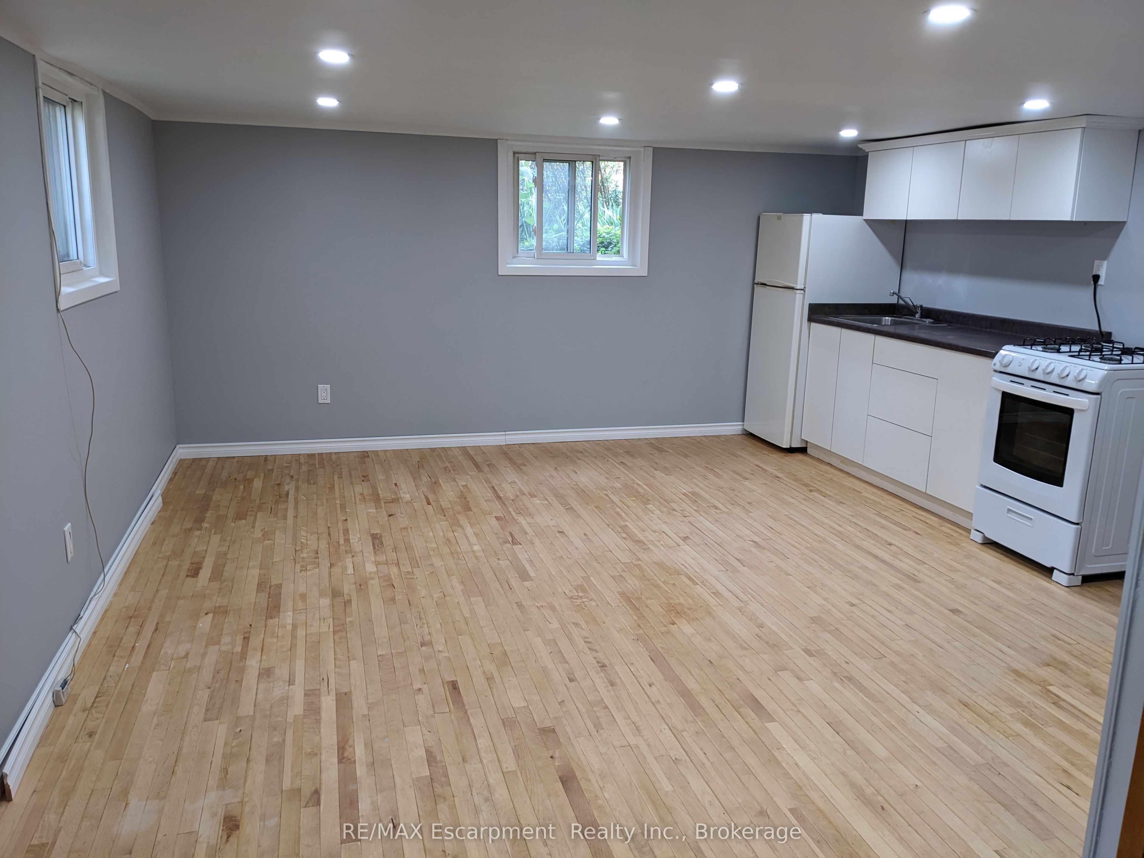 158 James Street 5, St. Catharines, ON L2R 5C5 photo 2