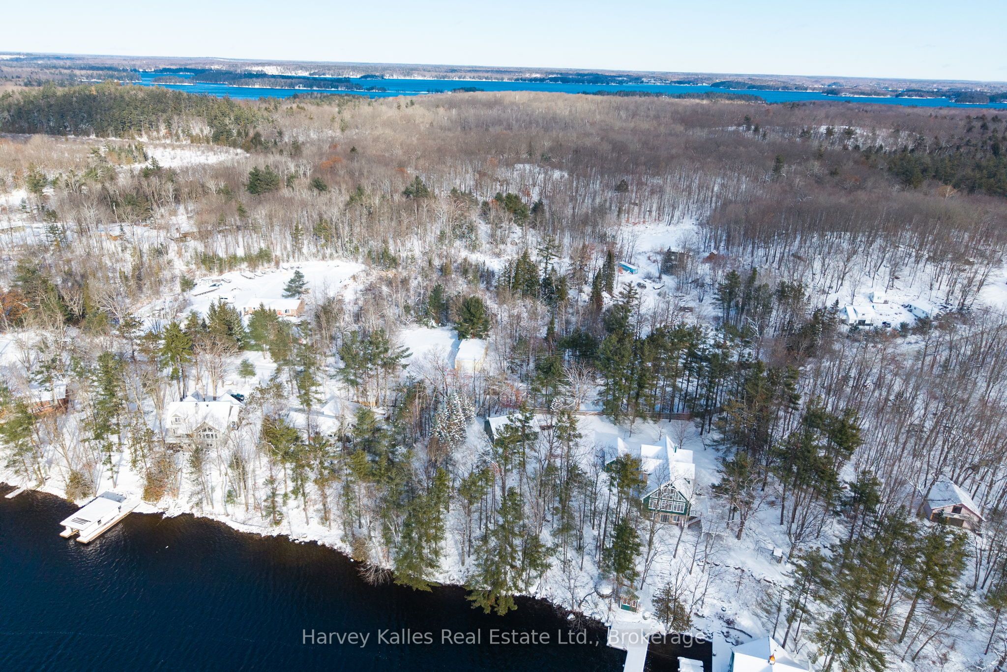 1355 Walkers Point Road, Muskoka Lakes, ON P1P 1R2 photo 2