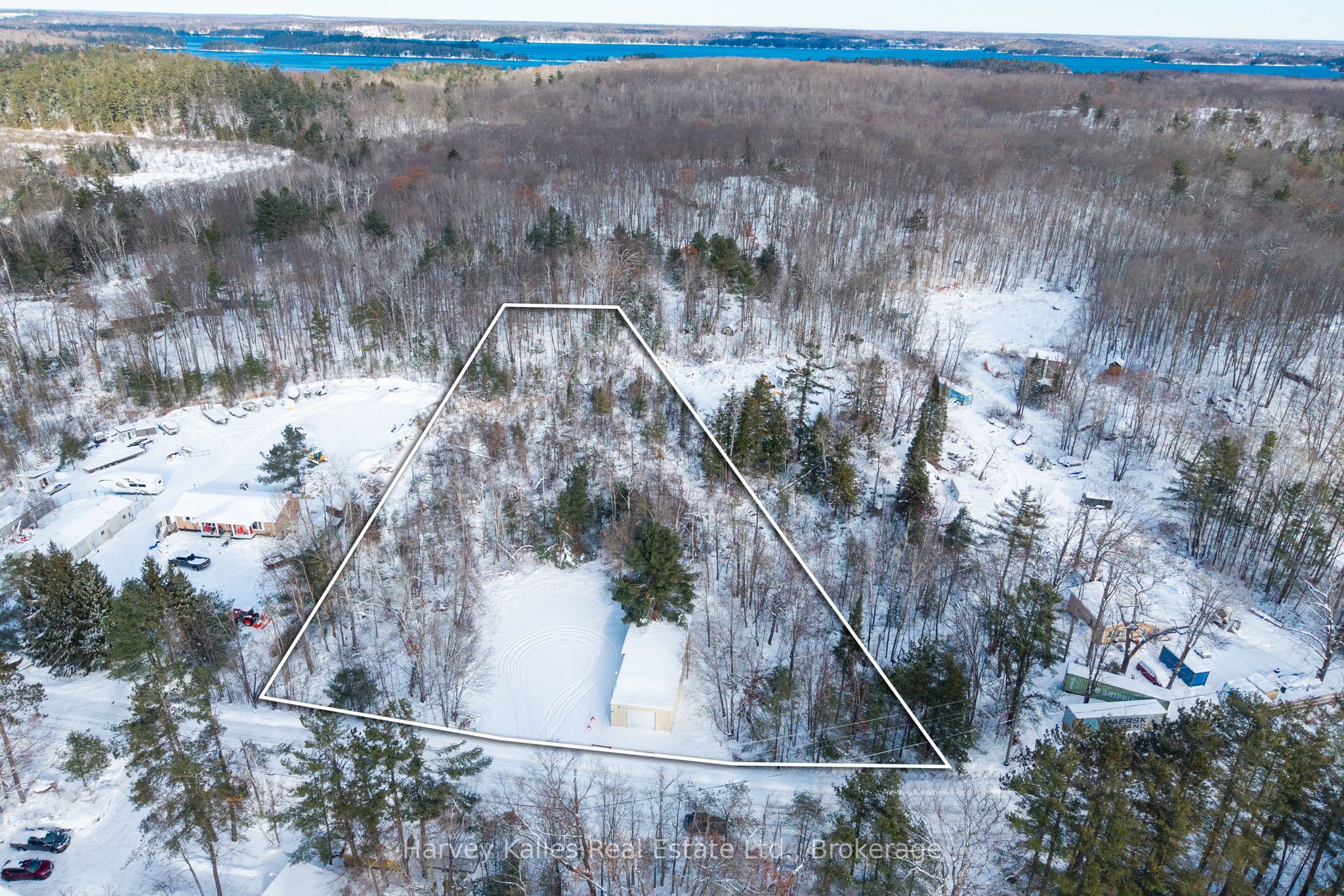 1355 Walkers Point Road, Muskoka Lakes, ON P1P 1R2 photo 4