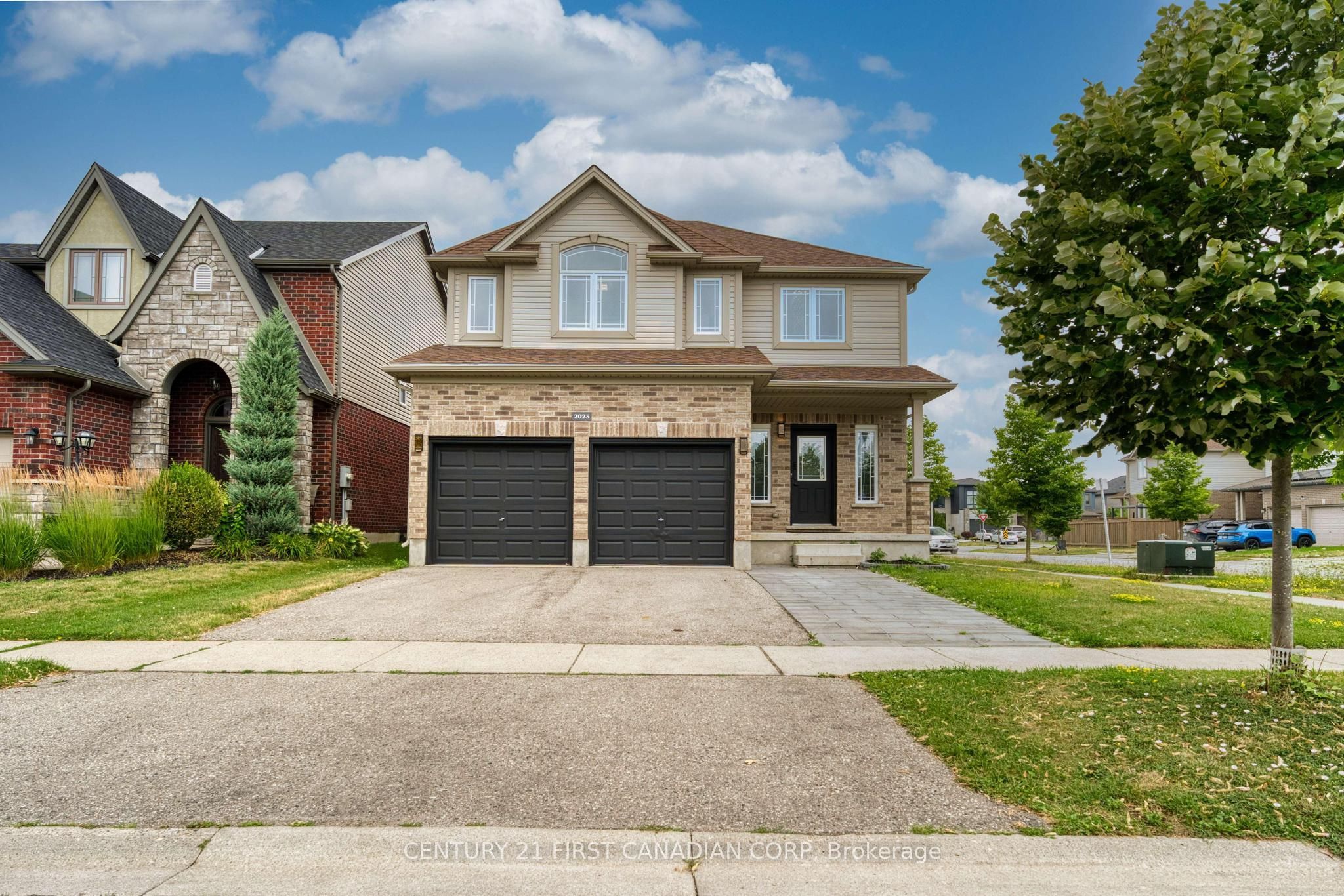 2023 JUBILEE Drive, London North, ON N6G 0H7