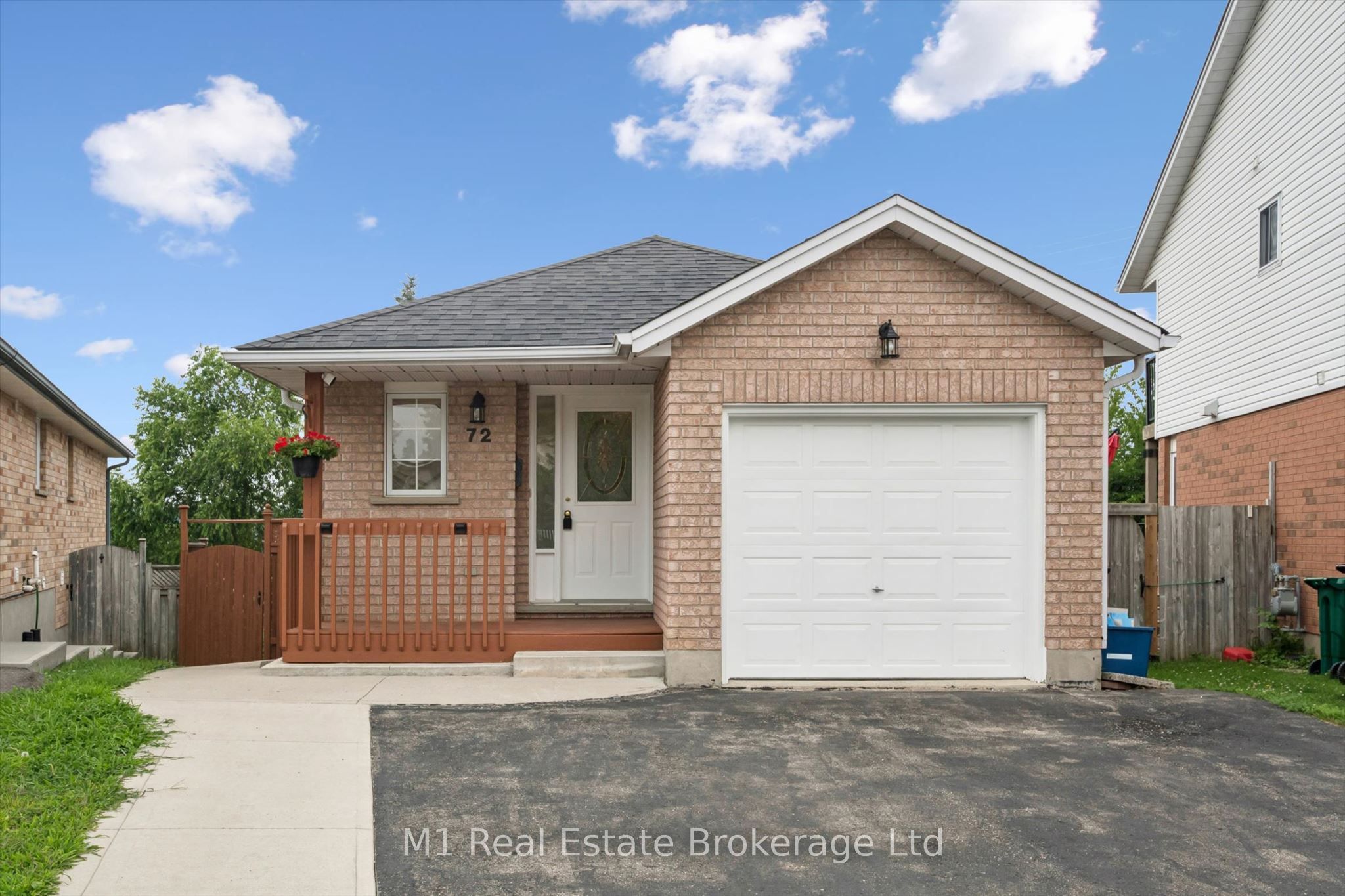 72 Orchid Crescent, Kitchener, ON N2E 3N4