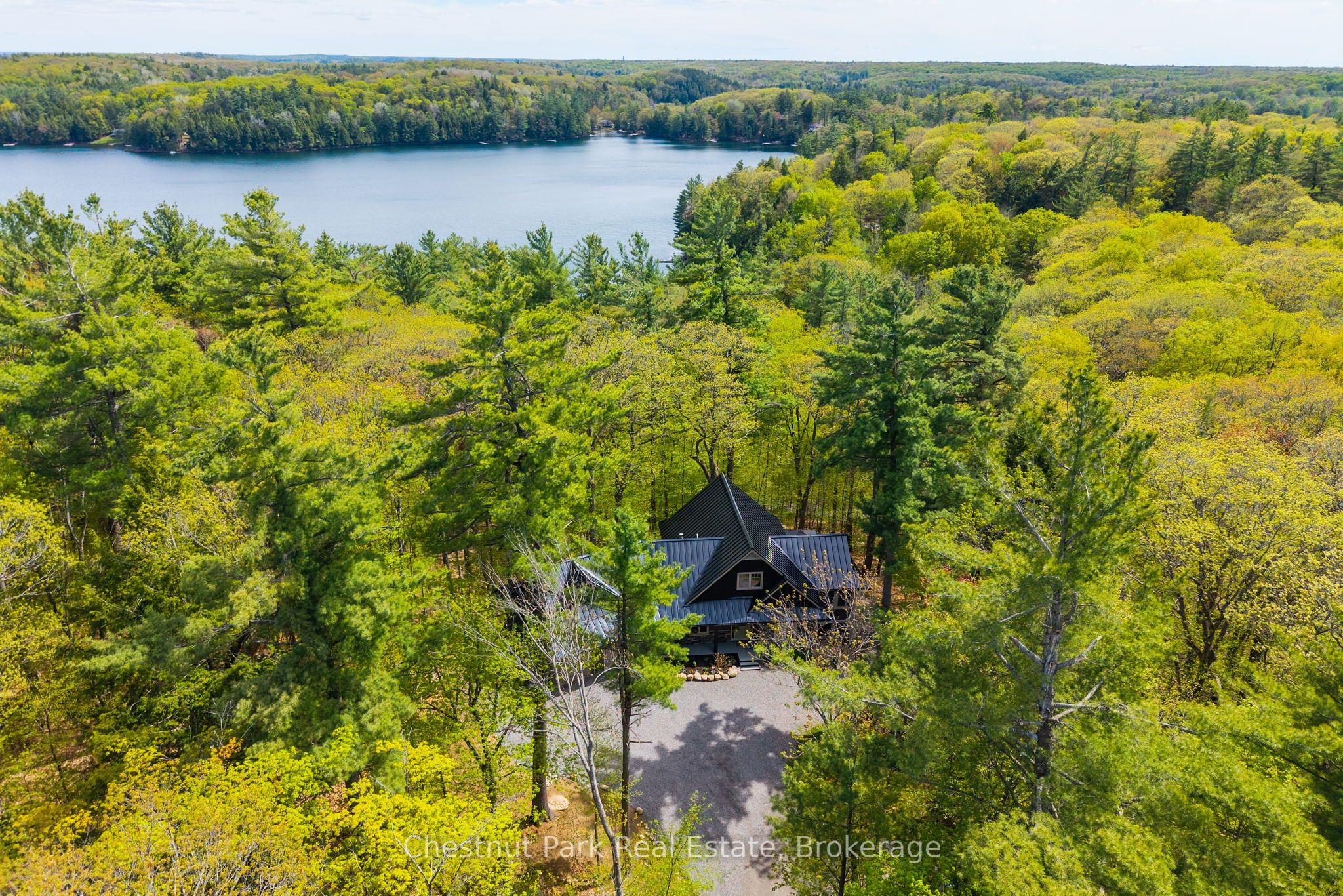 30 Stephen Road, Muskoka Lakes, ON P0B 1J0 photo 2
