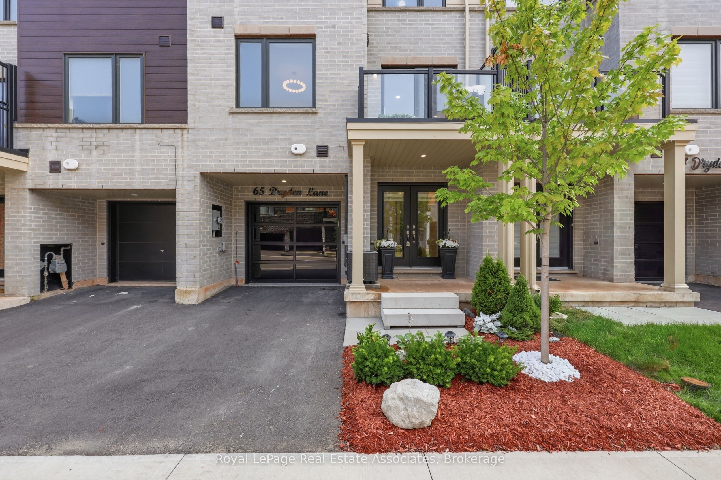 65 Dryden Lane, Hamilton, ON L8H 0B5 photo 4