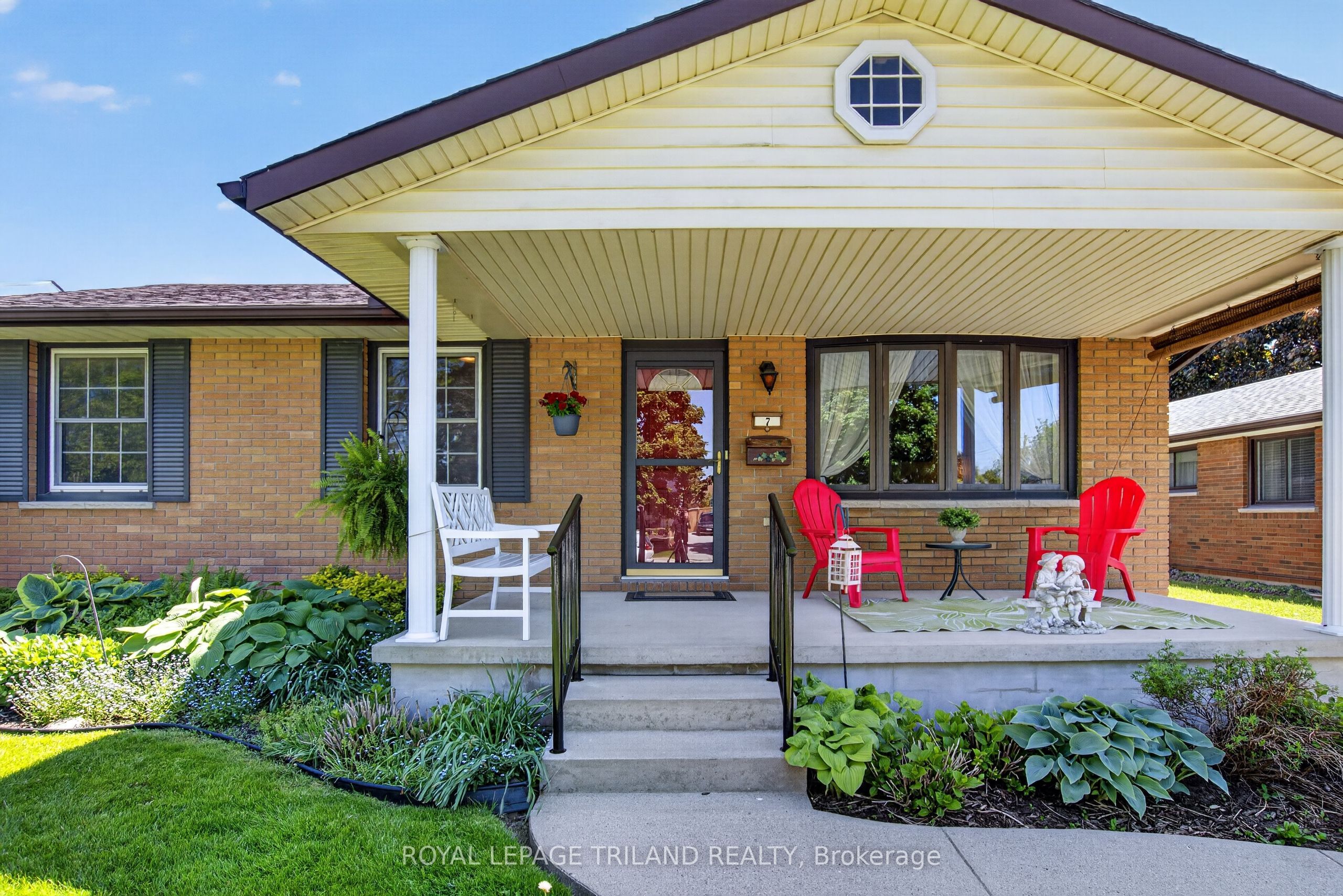 7 THOMPSON Avenue, St. Thomas, ON N5R 1G1 photo 3