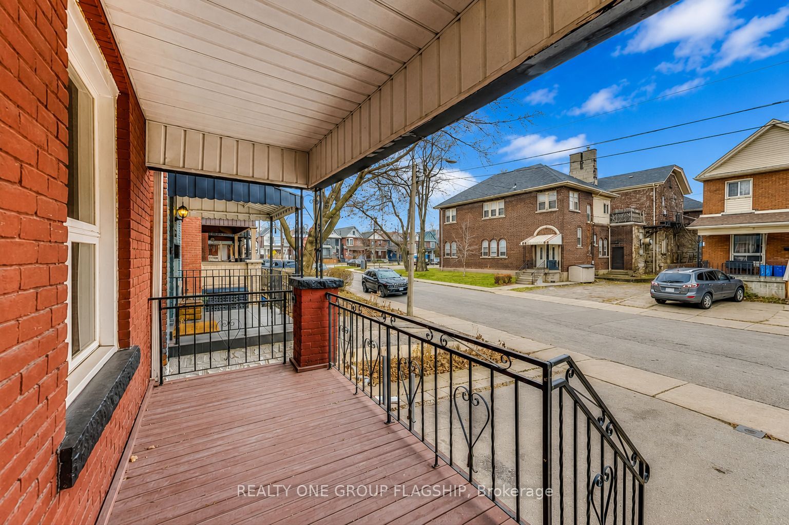 16 Huntley Street, Hamilton, ON L8L 5X7 photo 4
