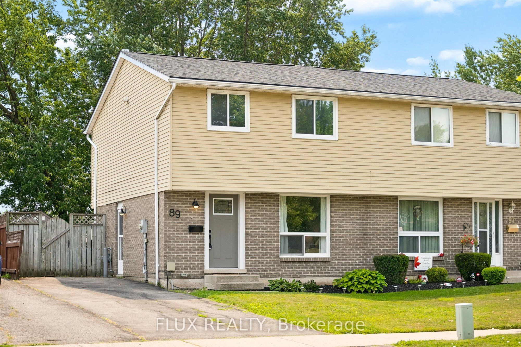 89 Maple Avenue, Stratford, ON N5A 7G8