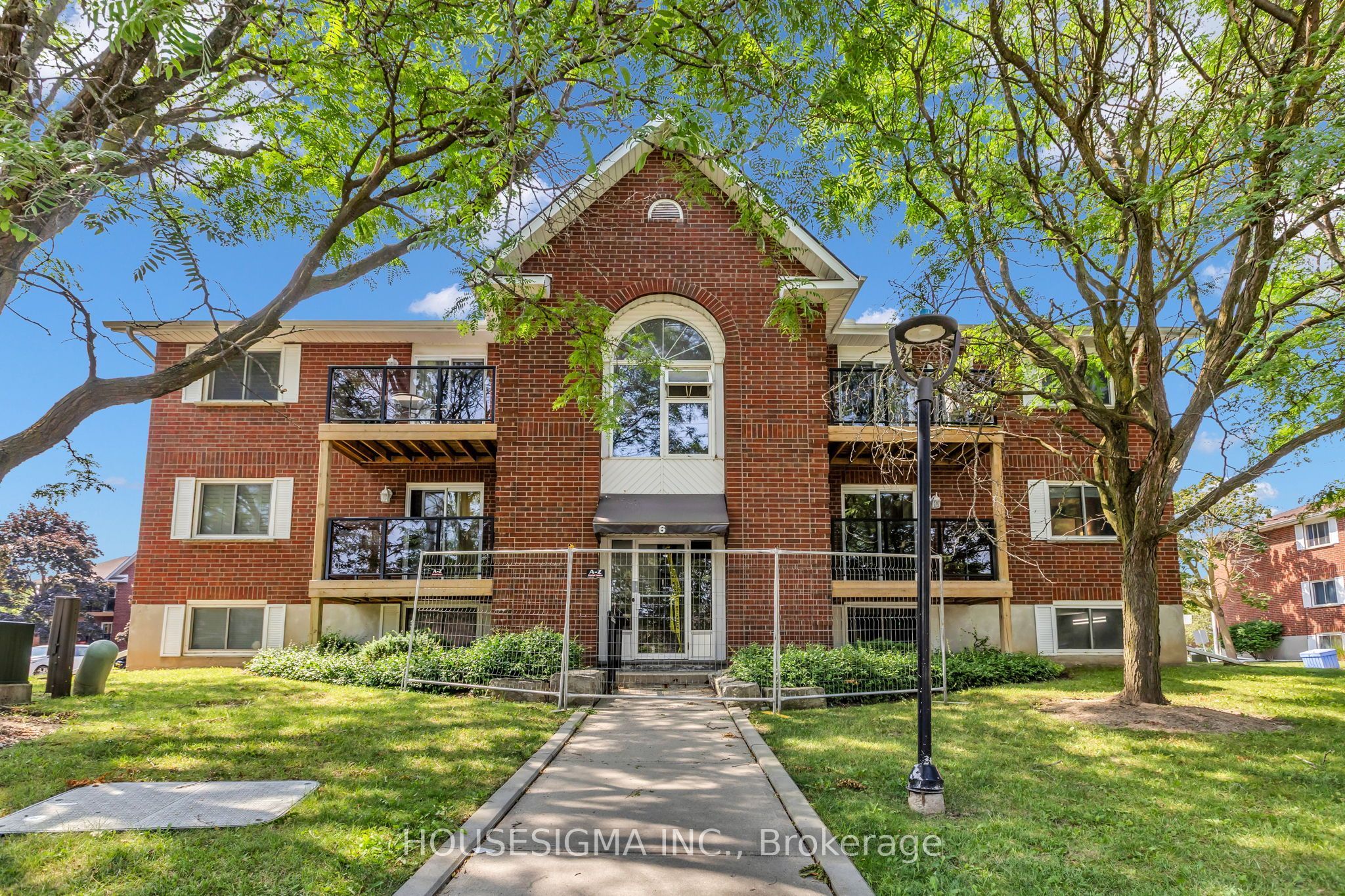 565 Greenfield Avenue 606, Kitchener, ON N2C 2P4
