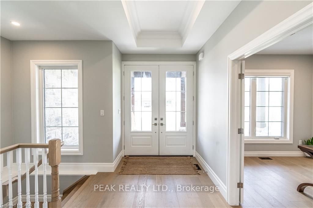 21 Hudson Drive, Brant, ON N3T 0V6 photo 4