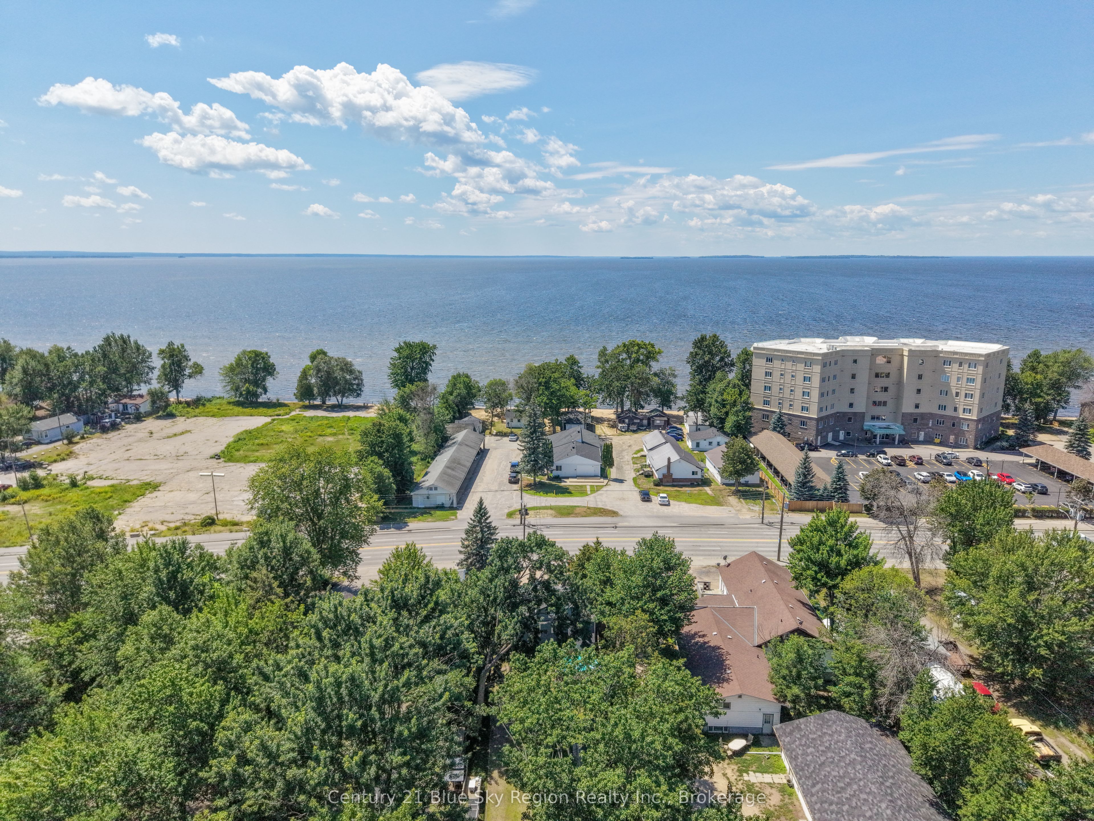 554 Lakeshore Drive, North Bay, ON P1A 2E6 photo 4