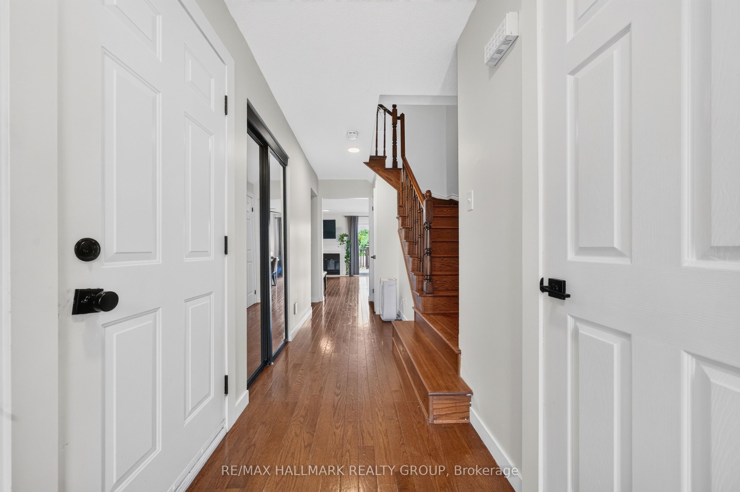 45 Birchbank Crescent, Kanata, ON K2M 2J8 photo 3