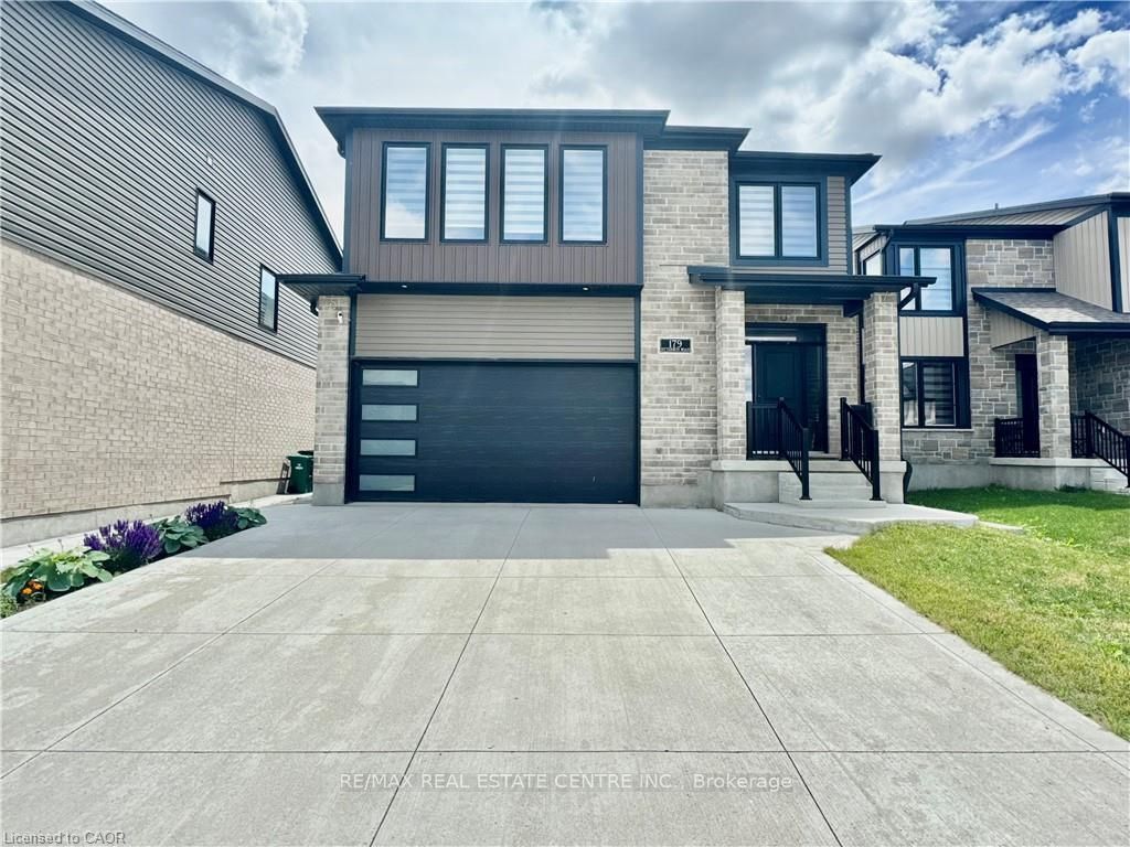179 Otterbein Road, Kitchener, ON N2B 0A8 photo 3
