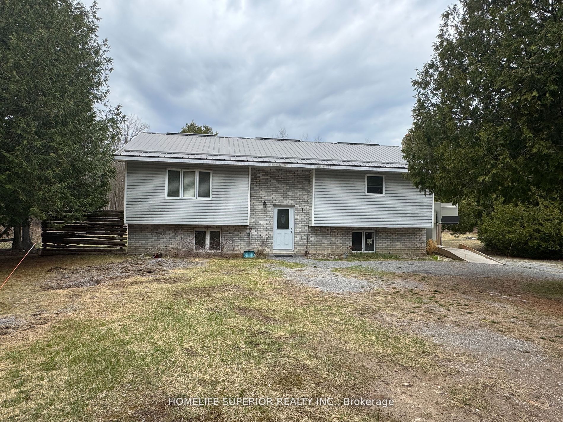 985 Twiddy Road, Centre Hastings, ON K0K 2M0 photo 2