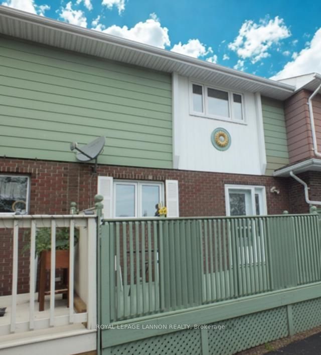 394 Brant Street, Thunder Bay, ON P7A 7R4 photo 2