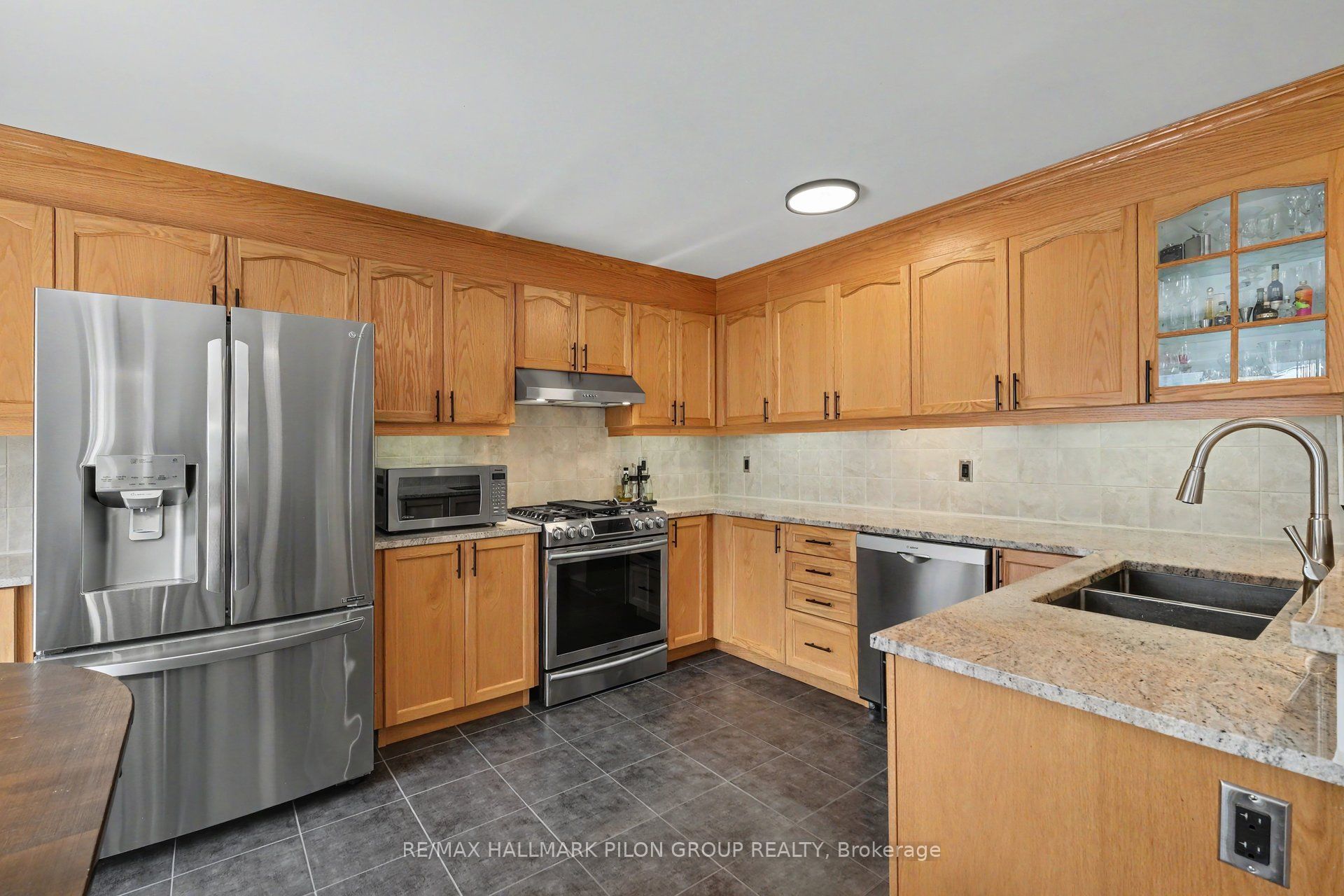 611 Calla Lily Terrace, Orleans - Cumberland and Area, ON K4A 0V3 photo 3