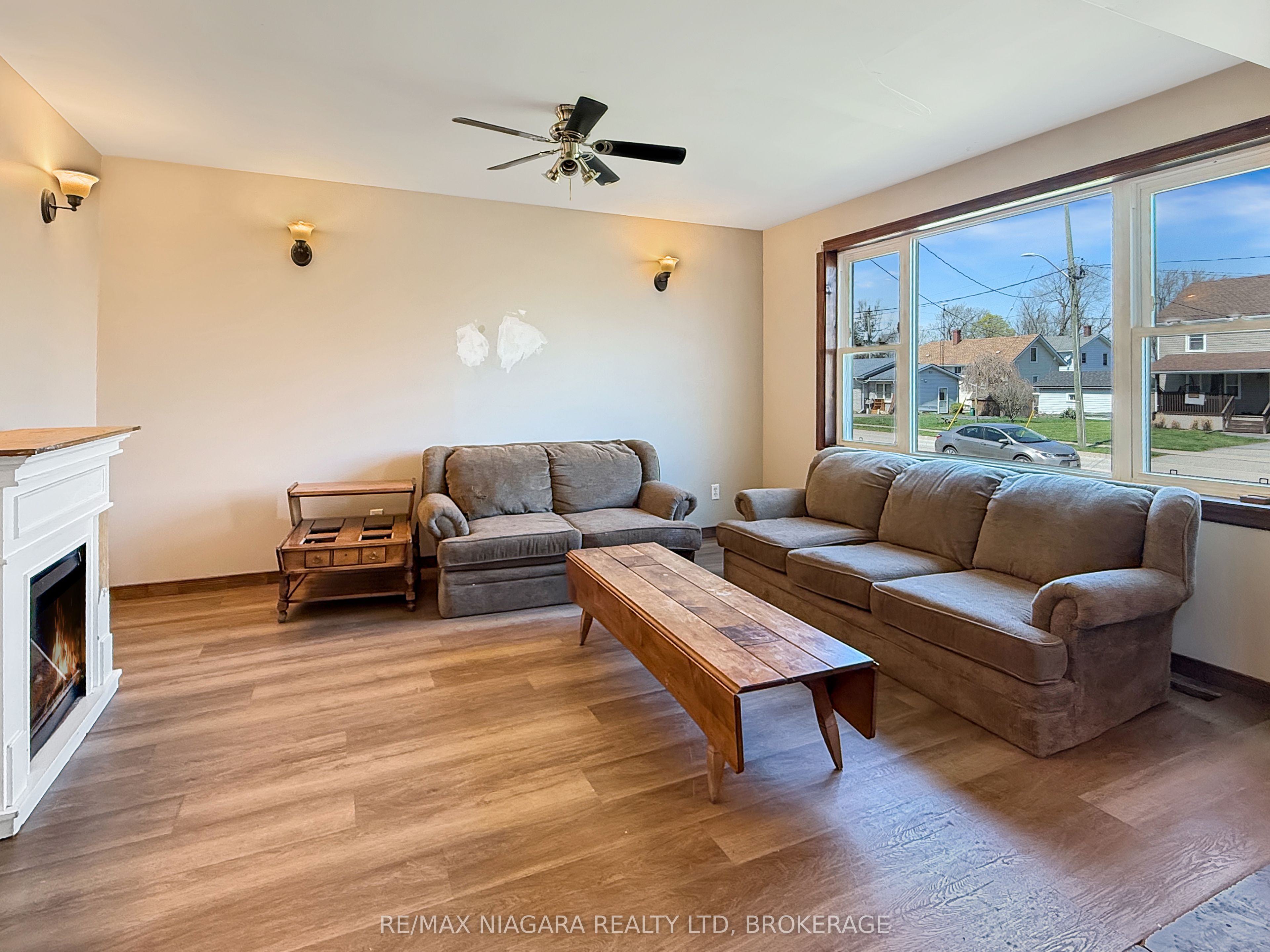 351 Brock Street, Fort Erie, ON L2A 2X4 photo 5