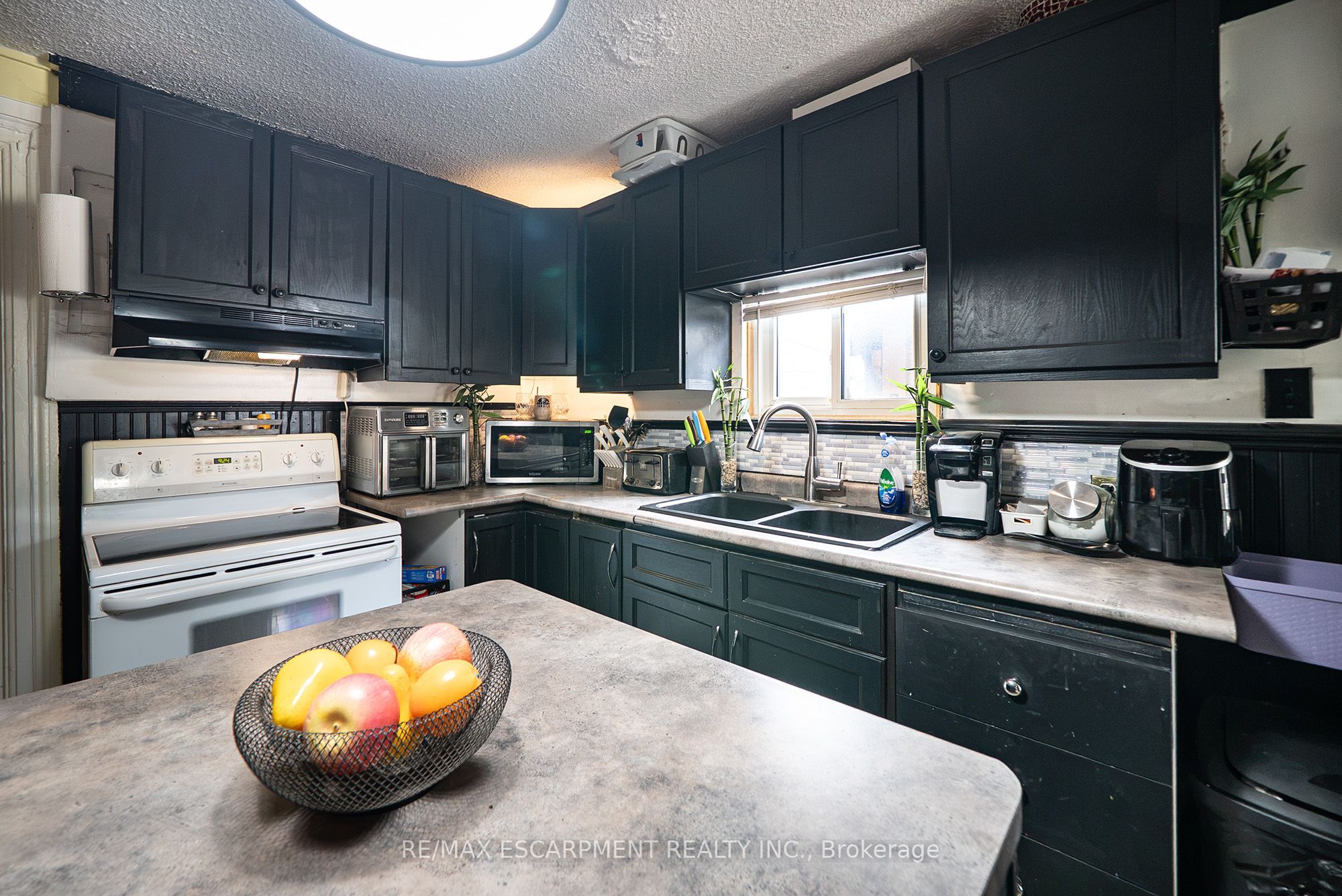 78 Arthur Street, Brantford, ON N3S 3H8 photo 3