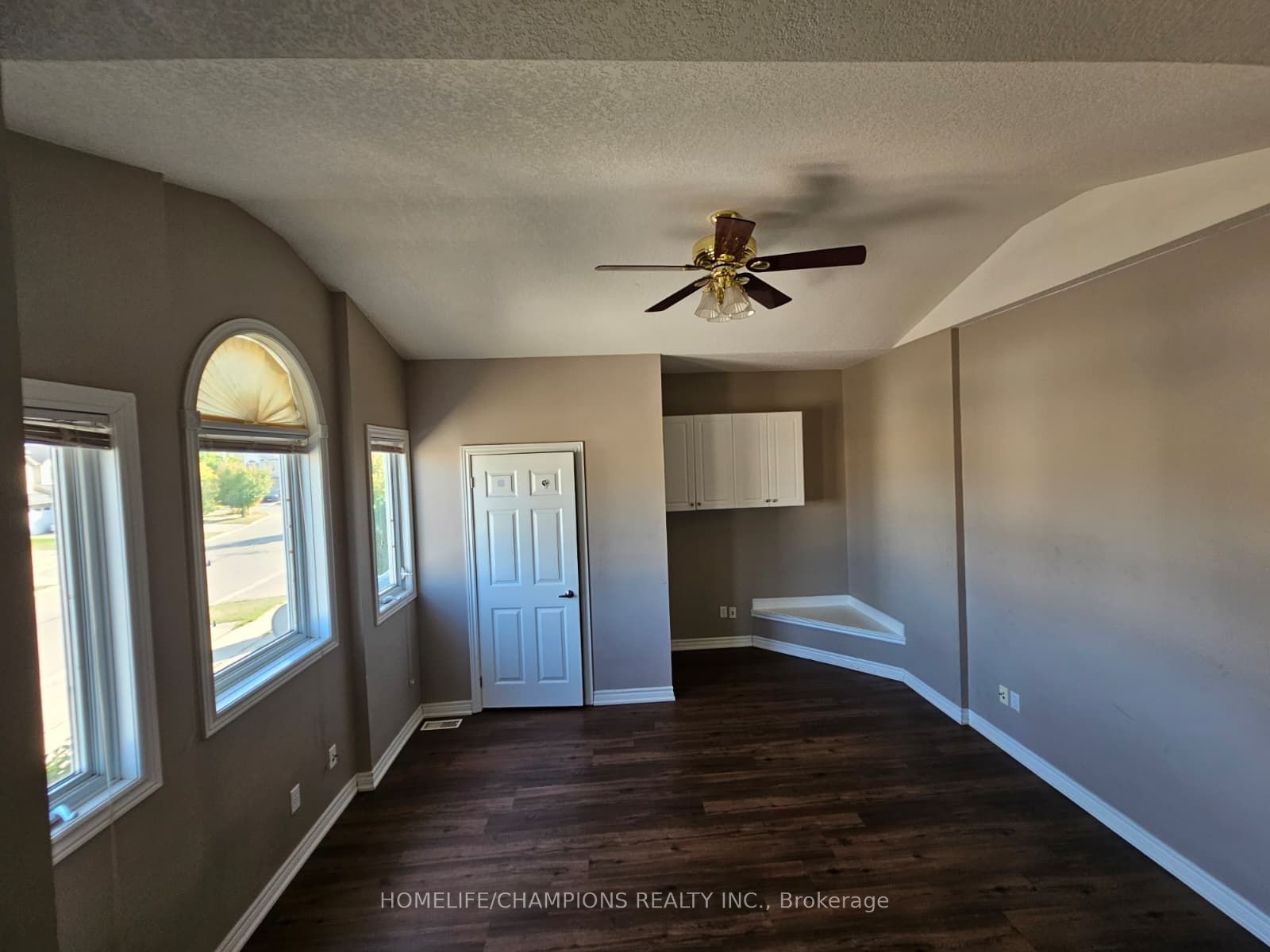 159 Snowdrop Crescent, Kitchener, ON N2E 4G9 photo 3