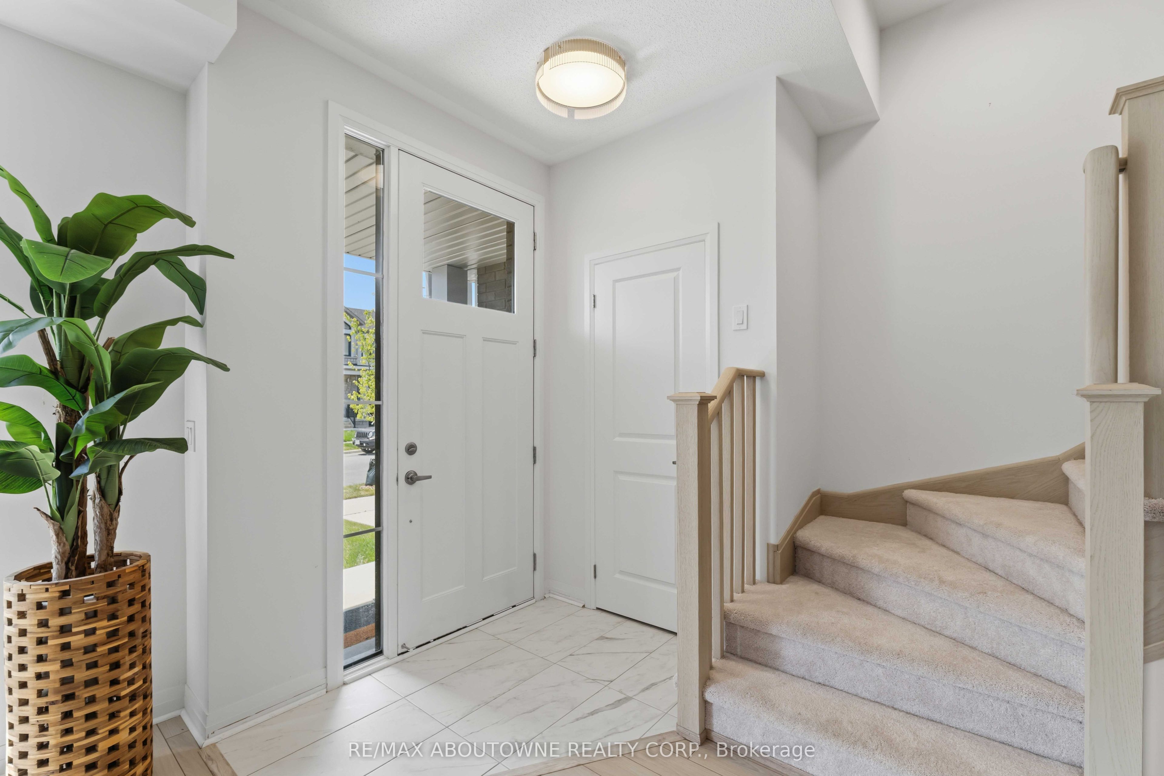 170 Spitfire Drive, Hamilton, ON L0R 1W0 photo 4