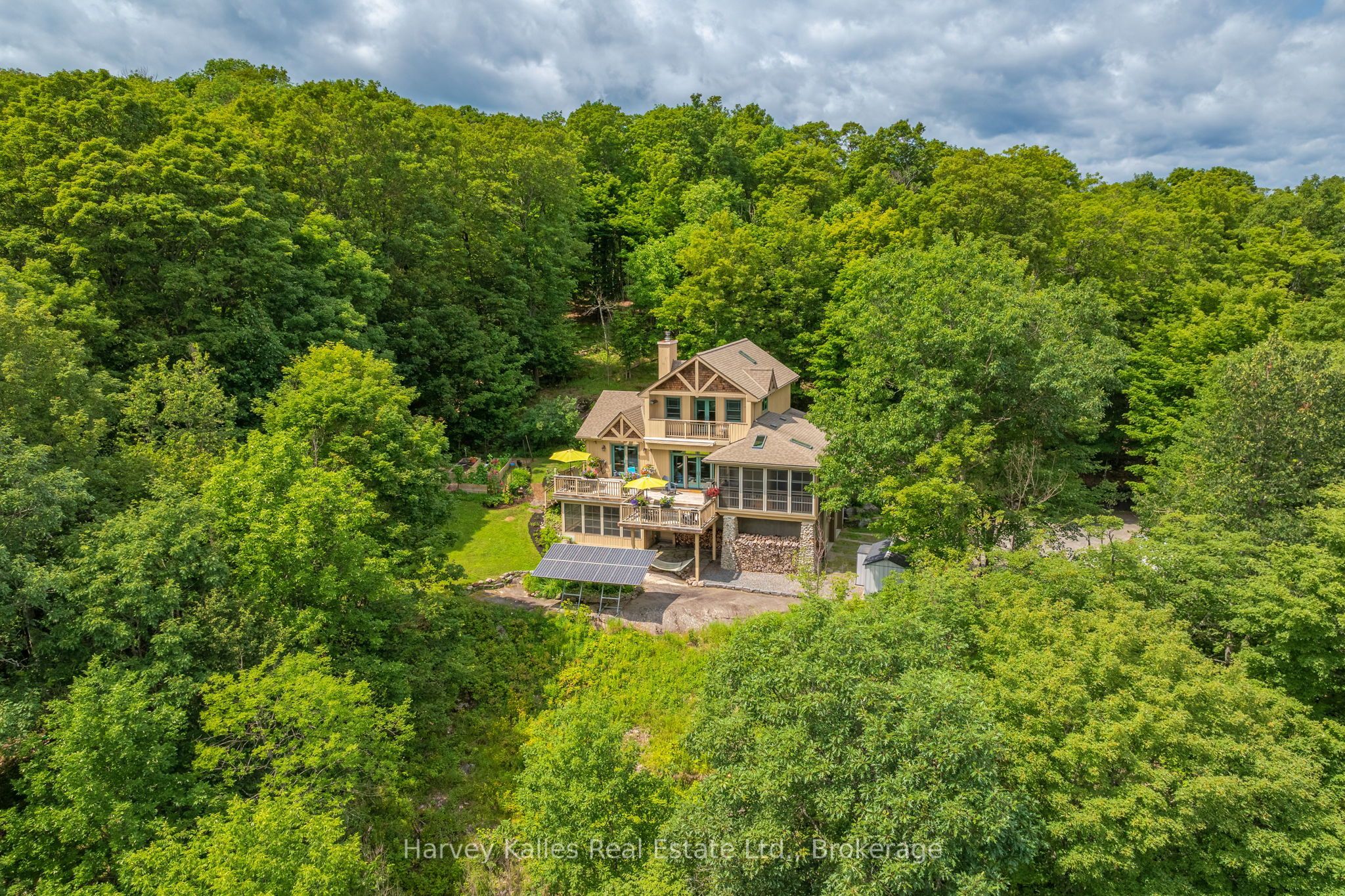 34 Logging Trail, Huntsville, ON P0B 1M0