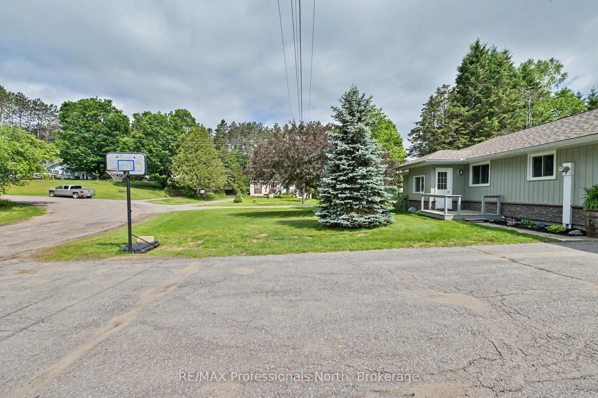 12 Stouffer Street, Minden Hills, ON K0M 2K0 photo 4