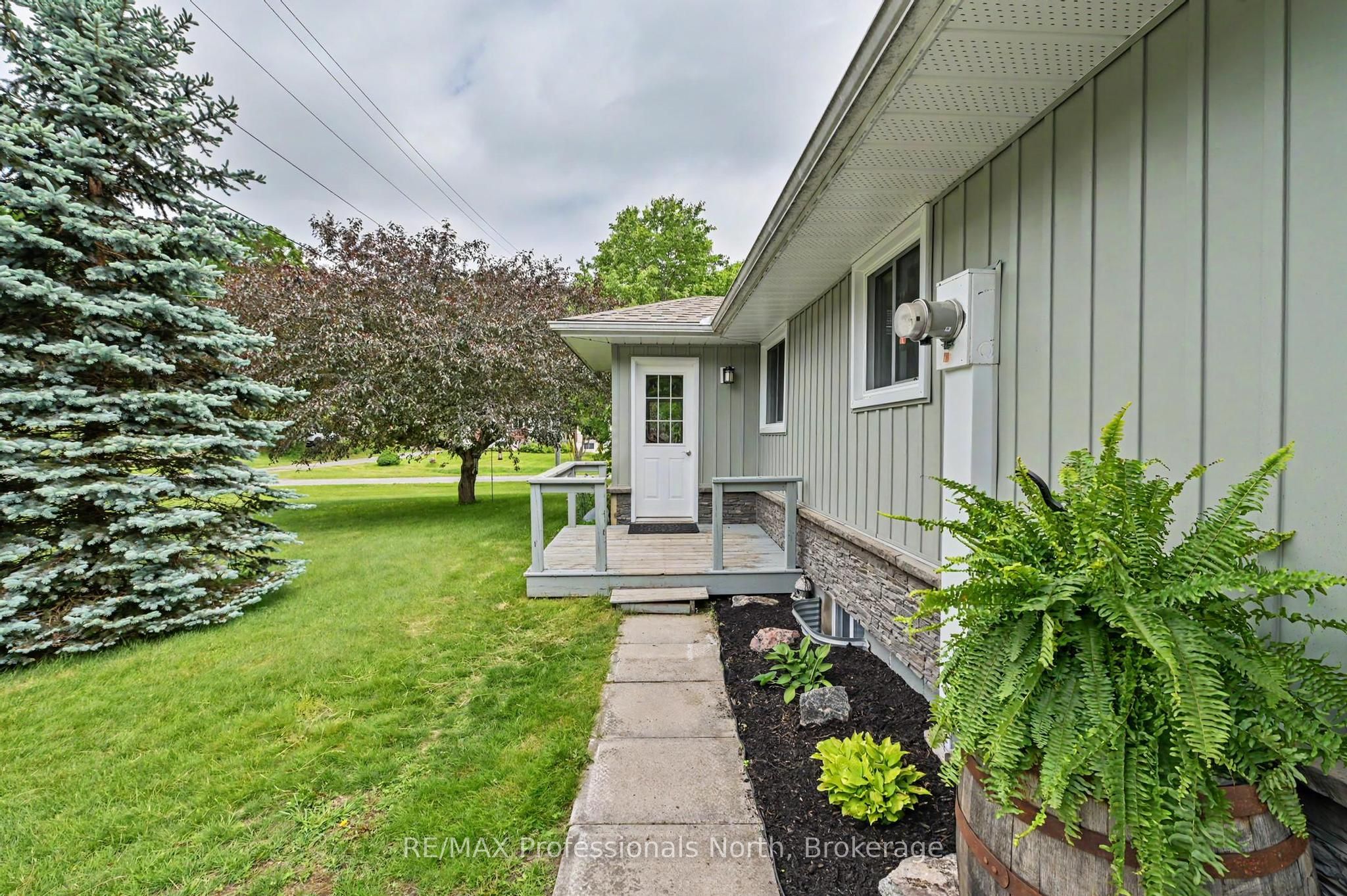 12 Stouffer Street, Minden Hills, ON K0M 2K0 photo 5
