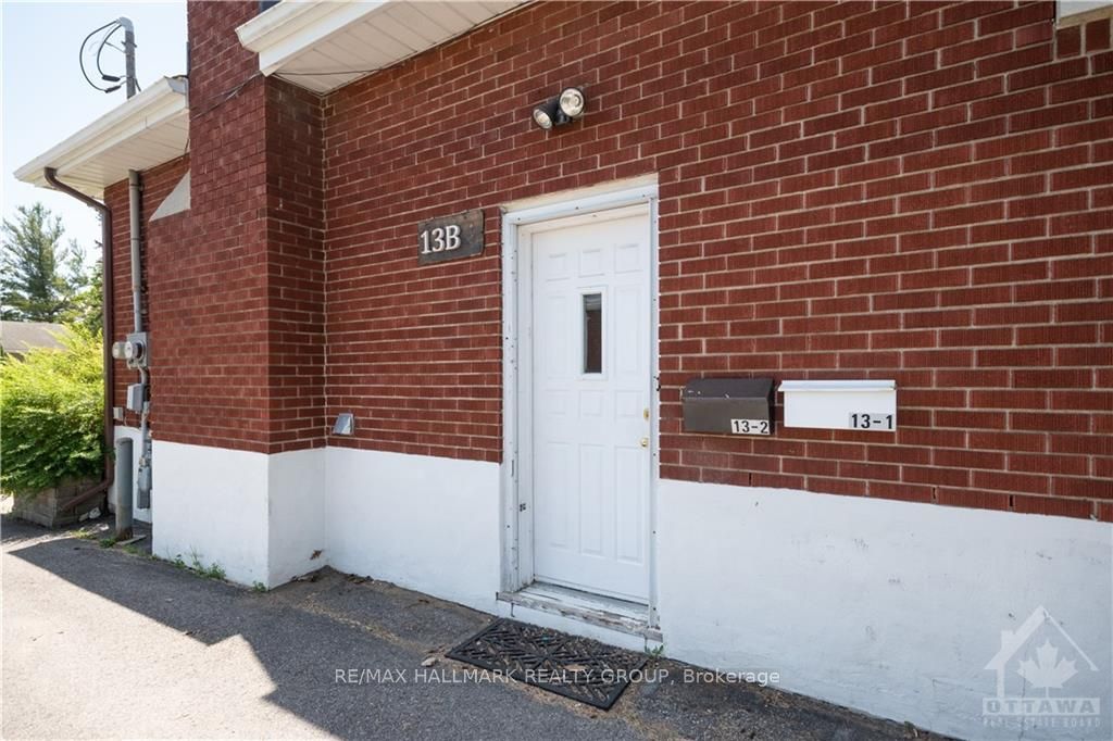 13 DONNA Street B, Meadowlands - Crestview and Area, ON K2G 2V5 photo 3
