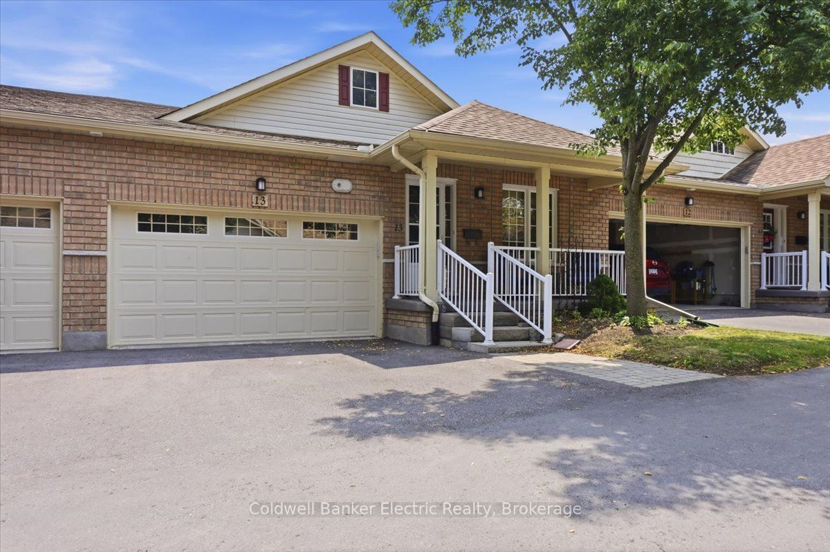 877 Wentworth Street 13, Peterborough, ON K9J 8R7 photo 3