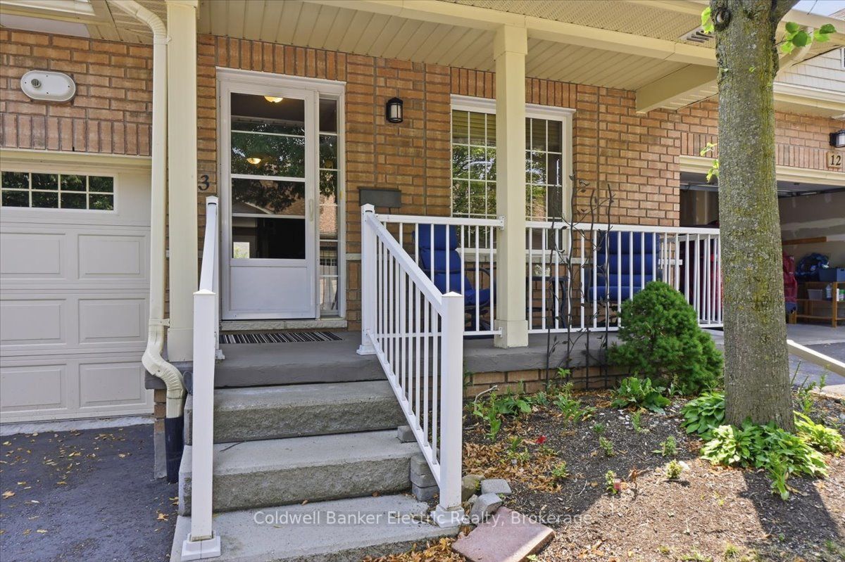 877 Wentworth Street 13, Peterborough, ON K9J 8R7 photo 4