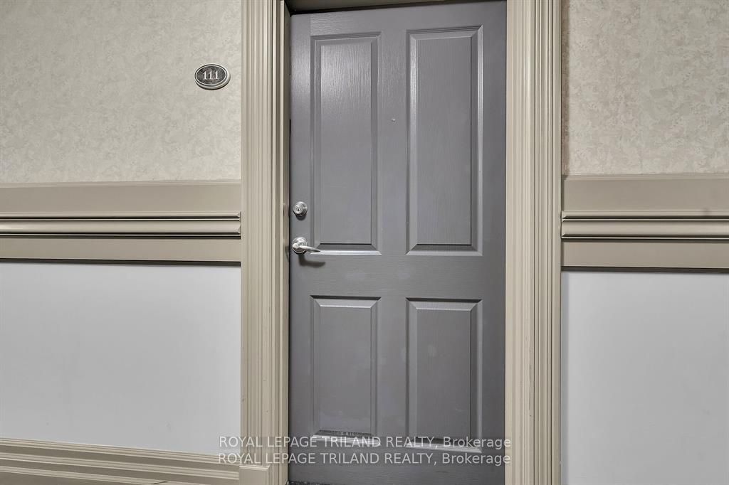 1030 Coronation Drive 111, London North, ON N6G 0G5 photo 3