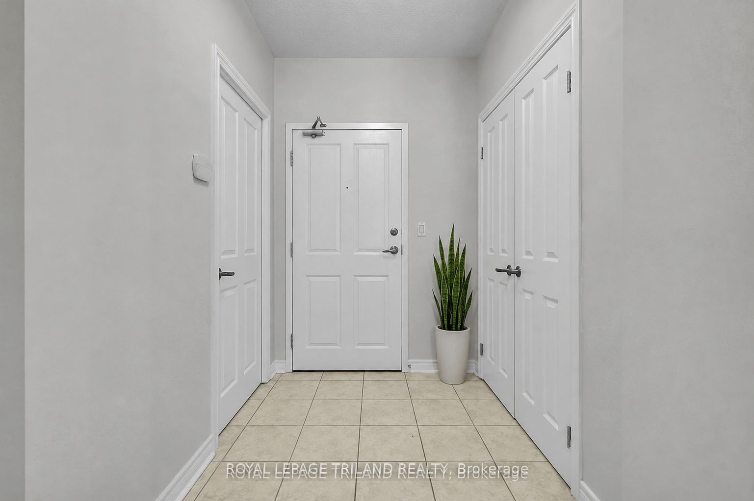 1030 Coronation Drive 111, London North, ON N6G 0G5 photo 4