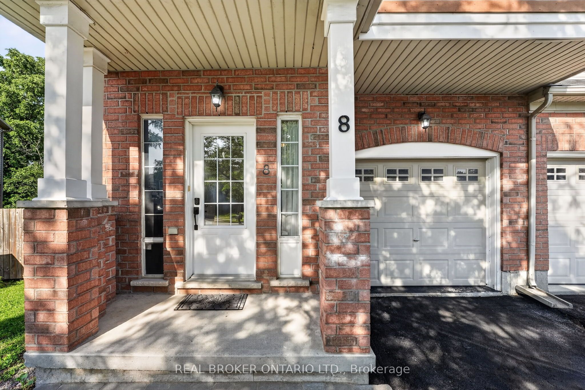 8 Chloe Street, St. Catharines, ON L2P 0A6 photo 4