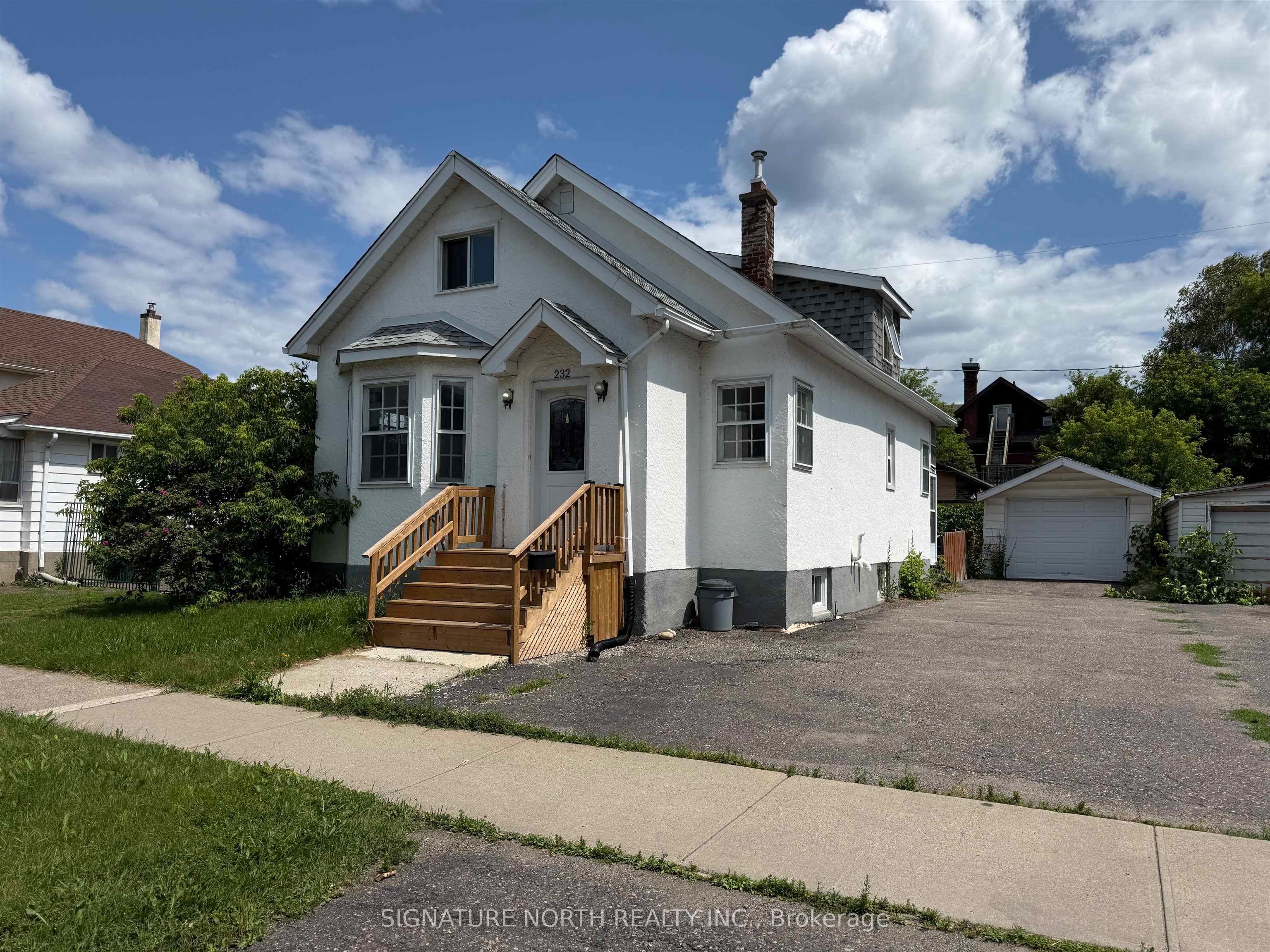 232 McKellar Street, Thunder Bay, ON P7E 1H7 photo 2