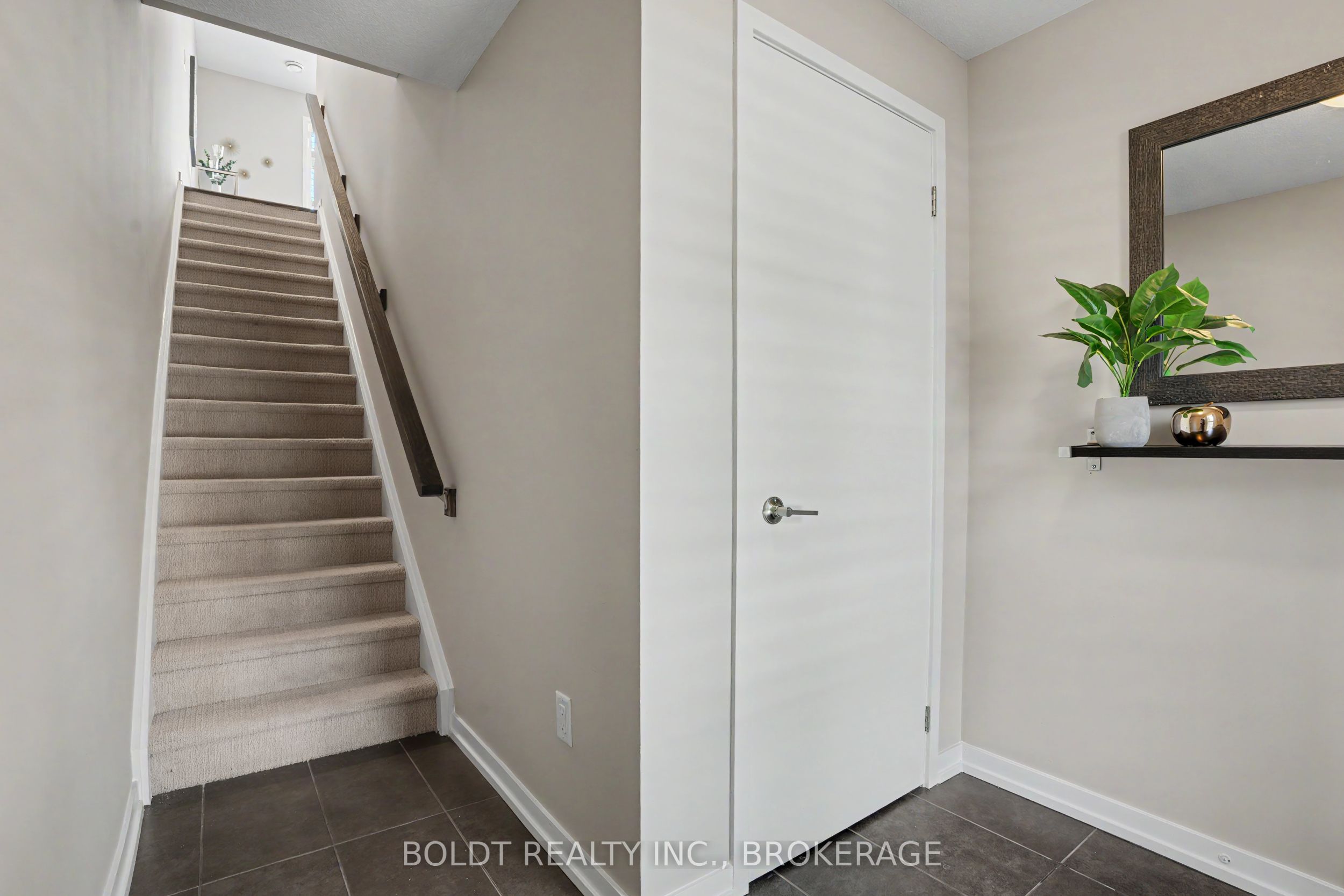 510 North Service Road 13, Grimsby, ON L3M 0C9 photo 4