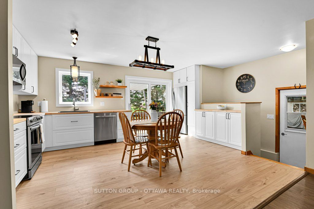 12720 Nation Valley Road, North Dundas, ON K0C 1H0 photo 2