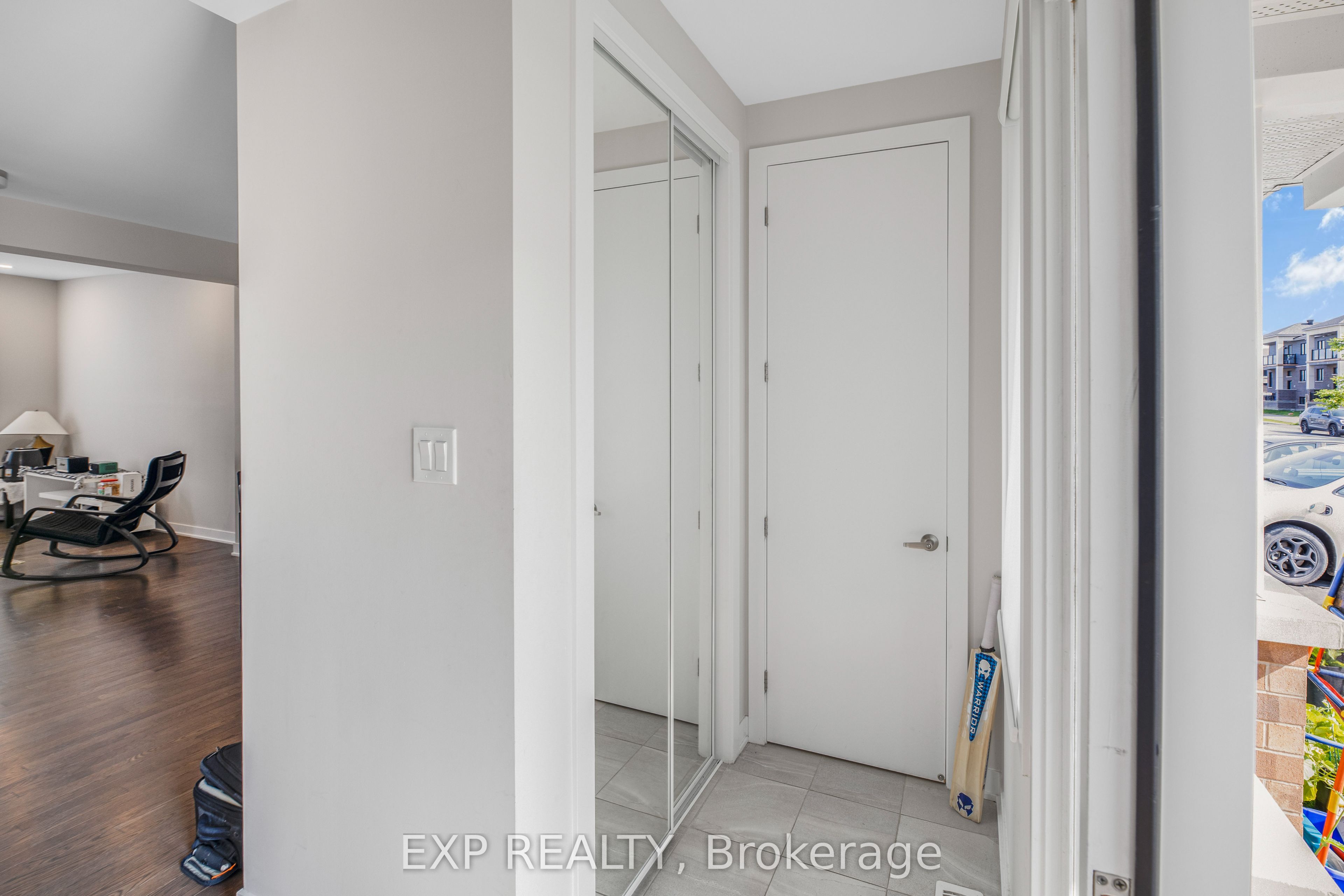 1919 Elevation Road, Barrhaven, ON K2J 7G8 photo 2